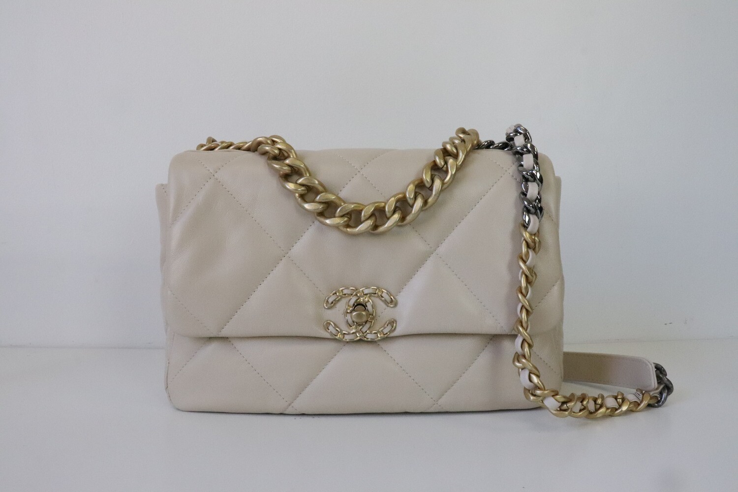 Chanel - Louis Vuitton, Sale n°2699, Lot n°79