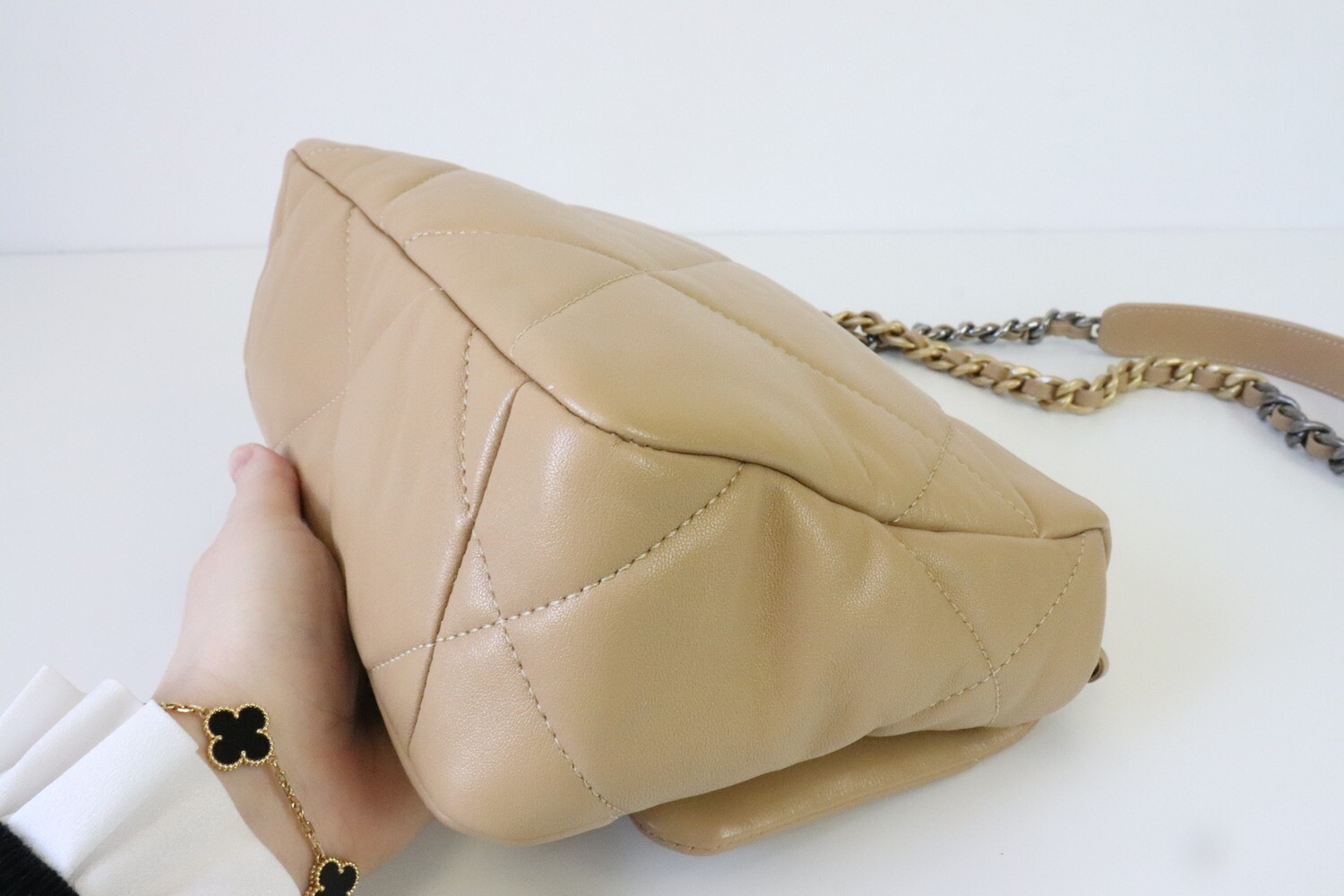 Chanel 23928651 best sale