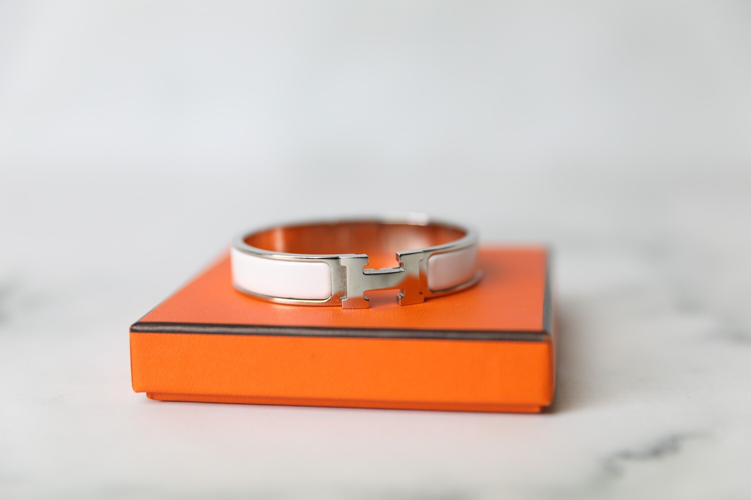 Hermes Clic Clac Bracelet, White with Palladium, Preowned in Box WA001