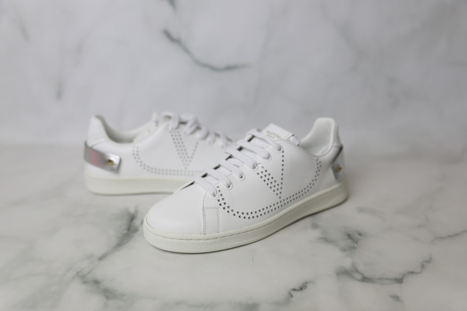 Valentino Backneck Sneakers, White, Size 37.5, New in Box WA001
