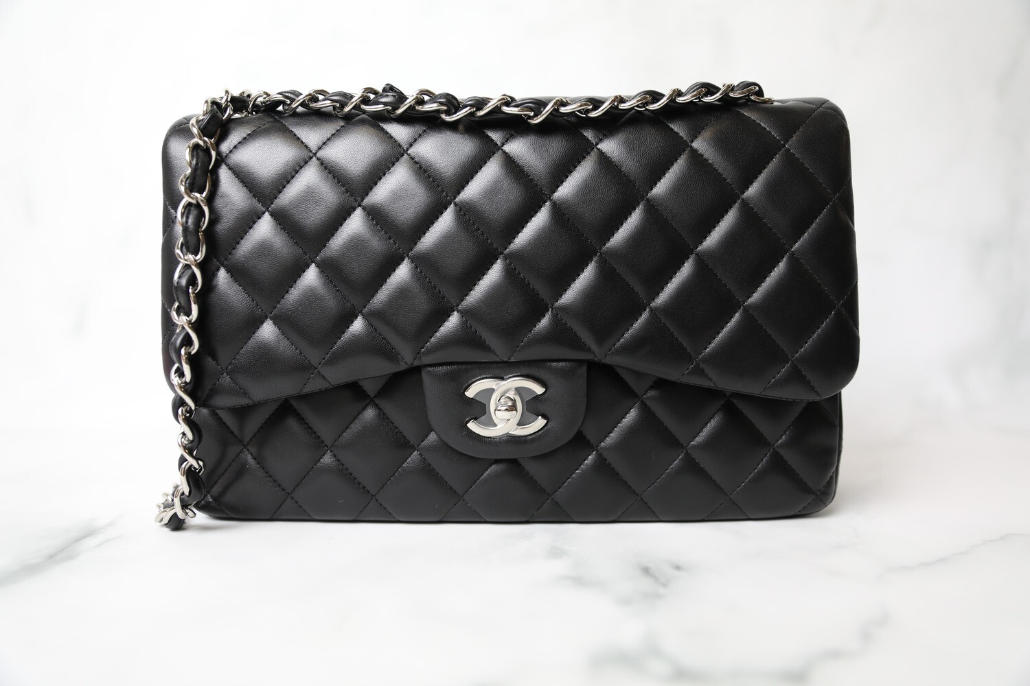 Chanel Classic Jumbo, Black Lambskin with Silver Hardware, Preowned in Dustbag WA001