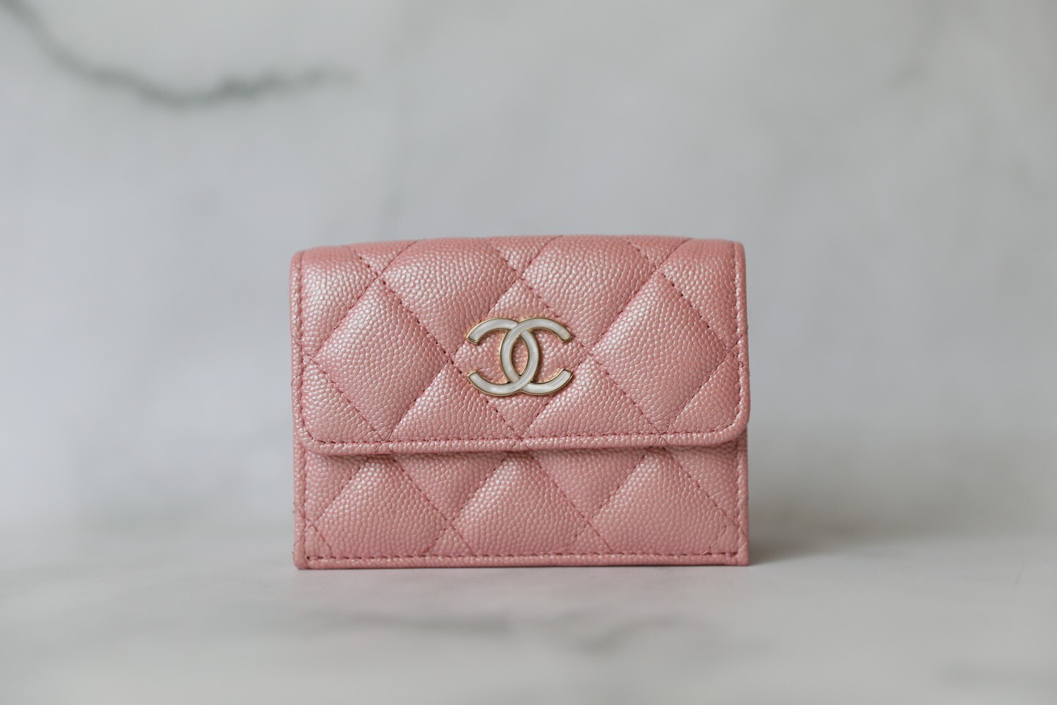 Chanel SLG Flap Wallet, Pink iridescent Caviar, Preowned in Box WA001