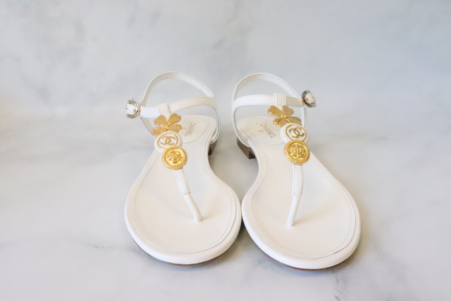 Chanel Shoes Thongs White with Gold 20P, New in Box