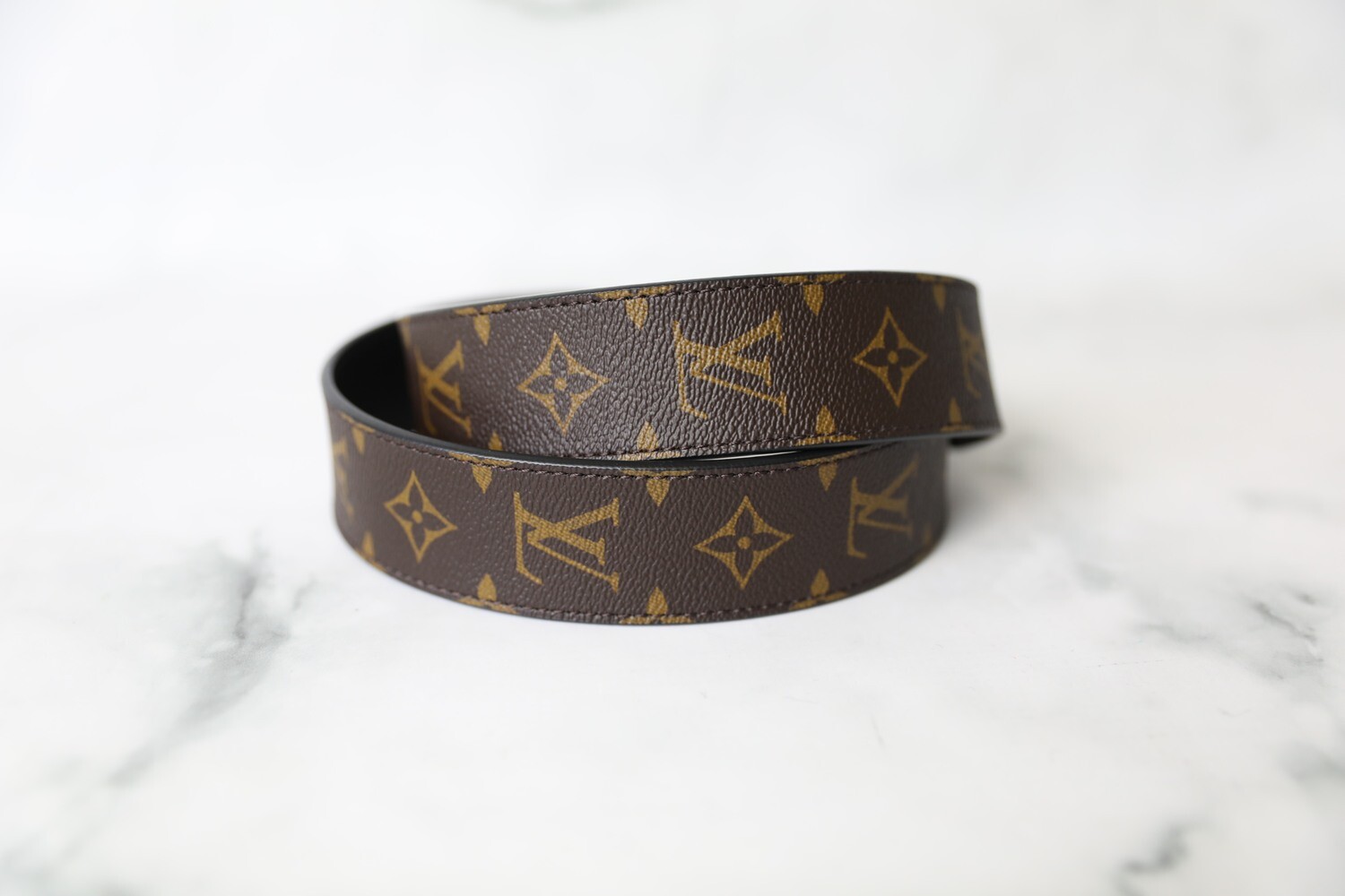 Louis Vuitton Bandouliere Strap, Monogram, New in Box WA001