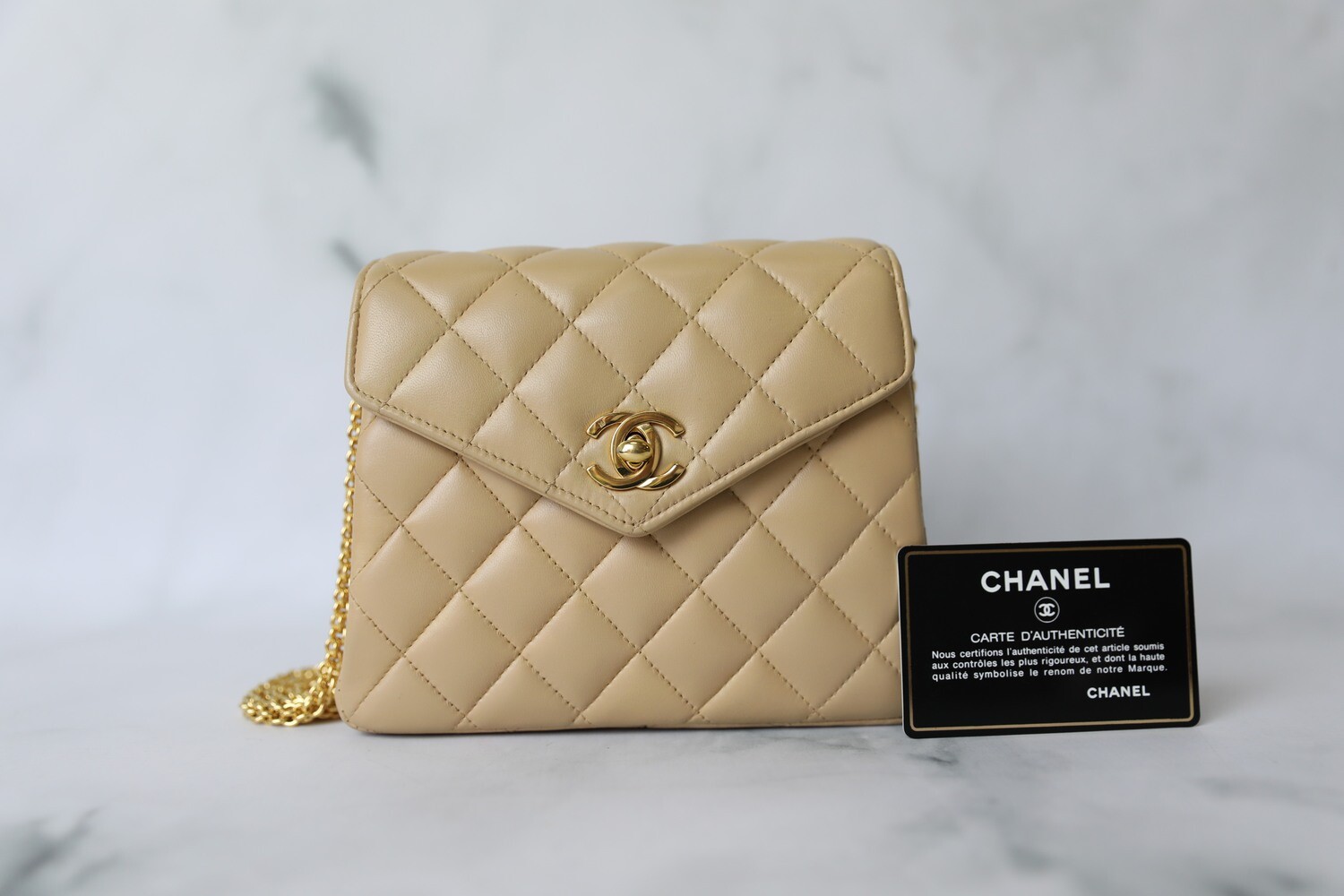 Chanel Vintage Flap, Beige Lambskin with Gold Hardware, Preowned in Dustbag WA001