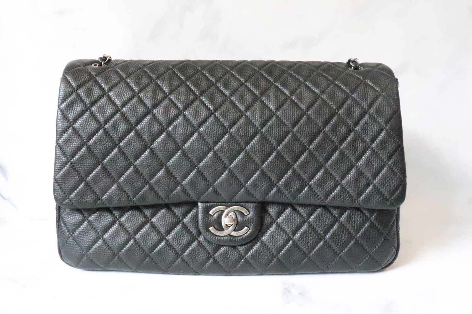 Chanel XXL Travel Flap Bag Black Caviar Leather Ruthenium Harwdware Preowned in Dustbag