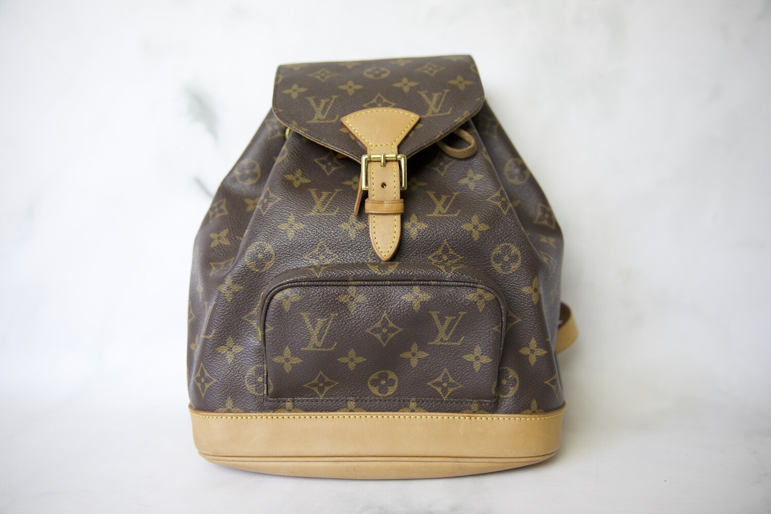 Louis Vuitton Backpack Montsouris MM, Monogram, Preowned in Dustbag WA001