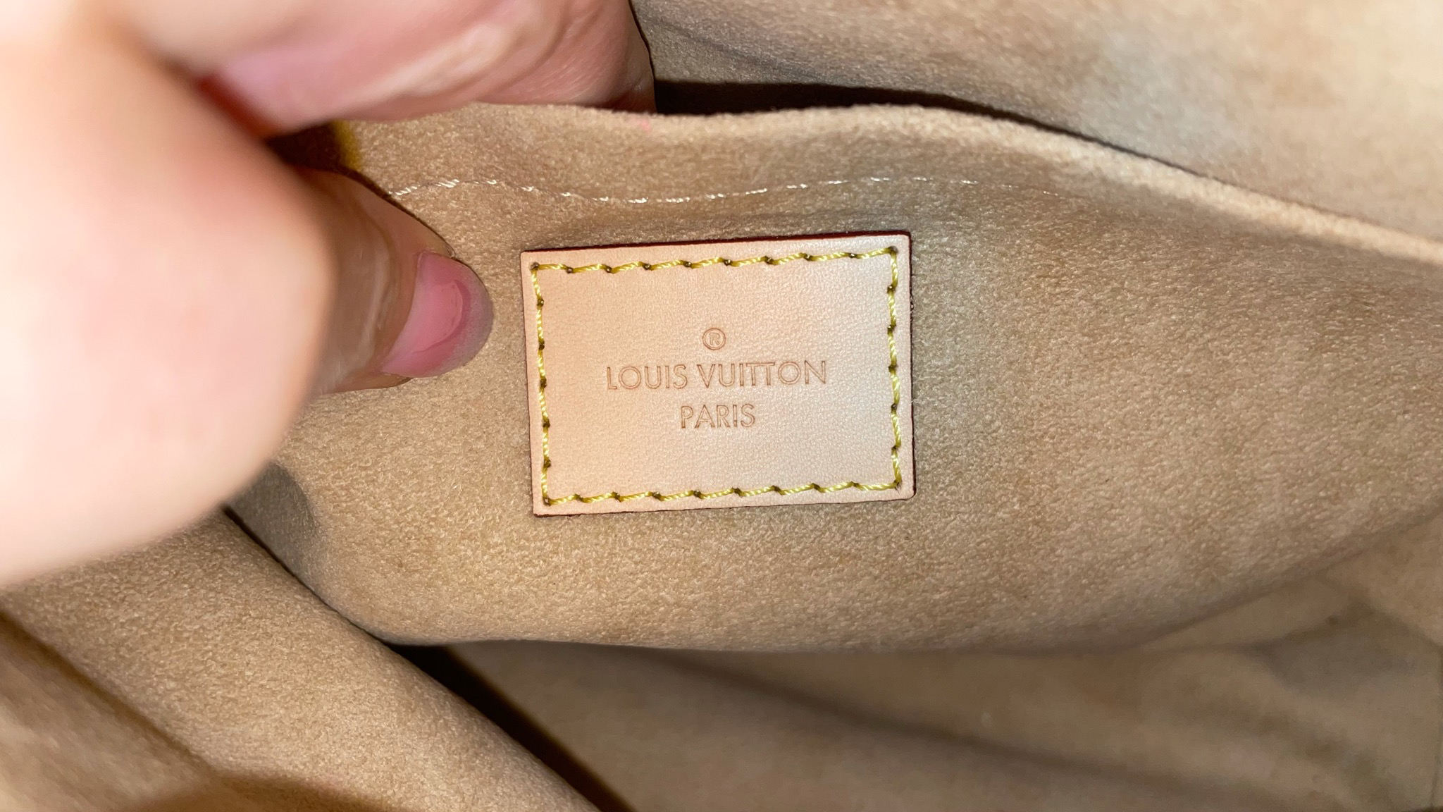 Authentic Louis Vuitton Pallas Dune MM - Monogram/Beige Combo- Hard to find