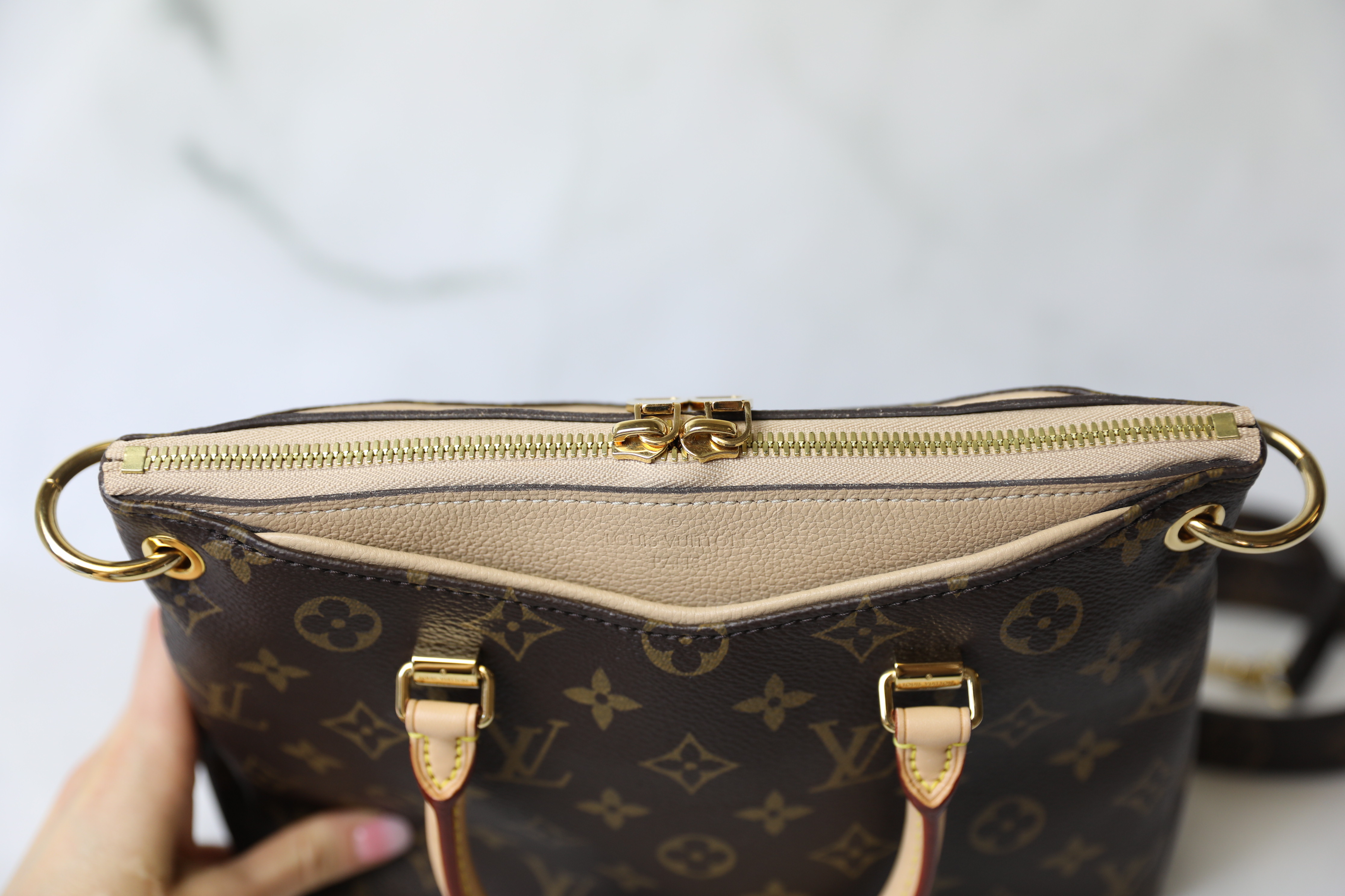 Pre-Owned, Like New, Louis Vuitton Brown Monogram Pallas BB Handbag – Mabel  D. Orr Fashion Boutique