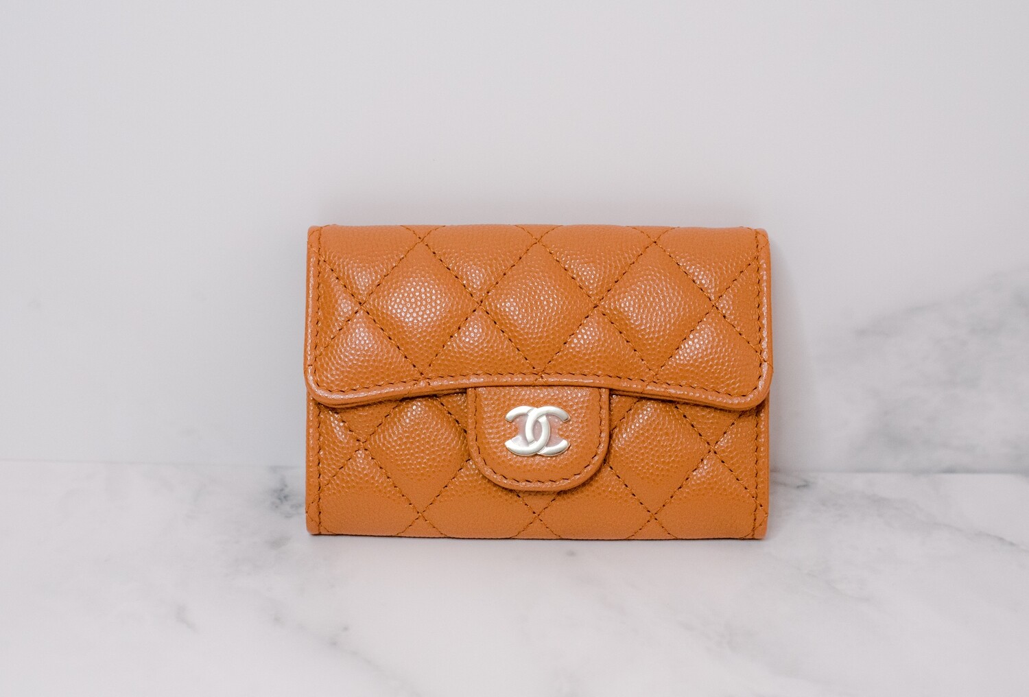 Chanel SLG, Snap Card Holder in Pumpkin Caramel Caviar Leather, New in Box