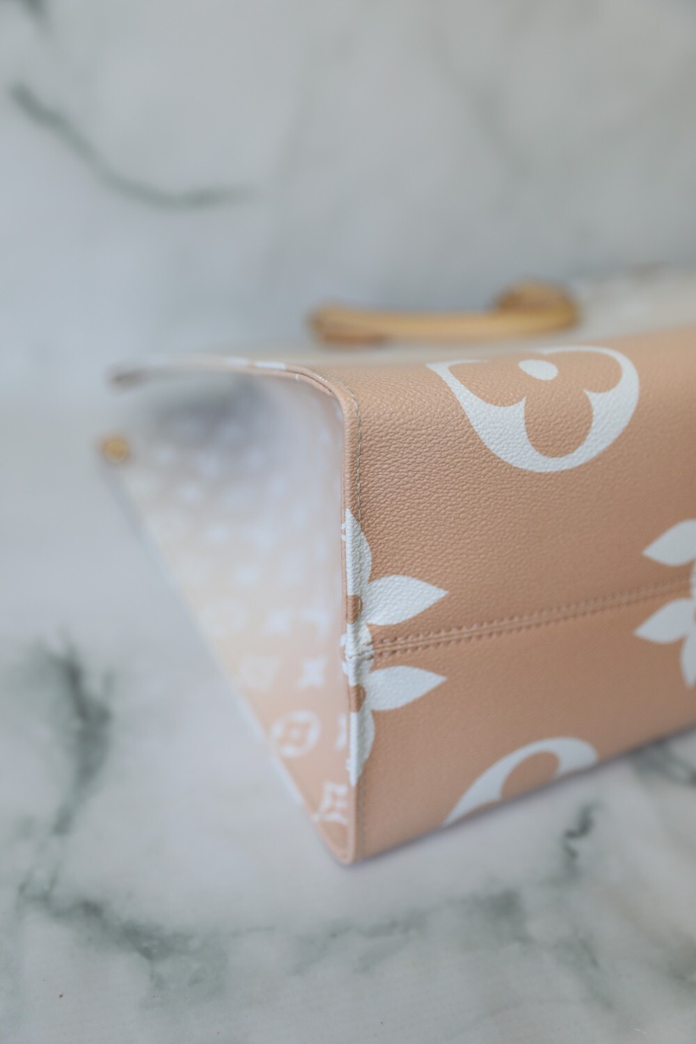 Louis Vuitton By The Pool On the Go GM, Mist Beige Ombre, New in ...