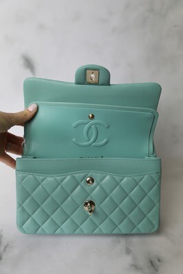 Chanel Tiffany Blue Classic Flap bag unboxing | CRUISE 2019