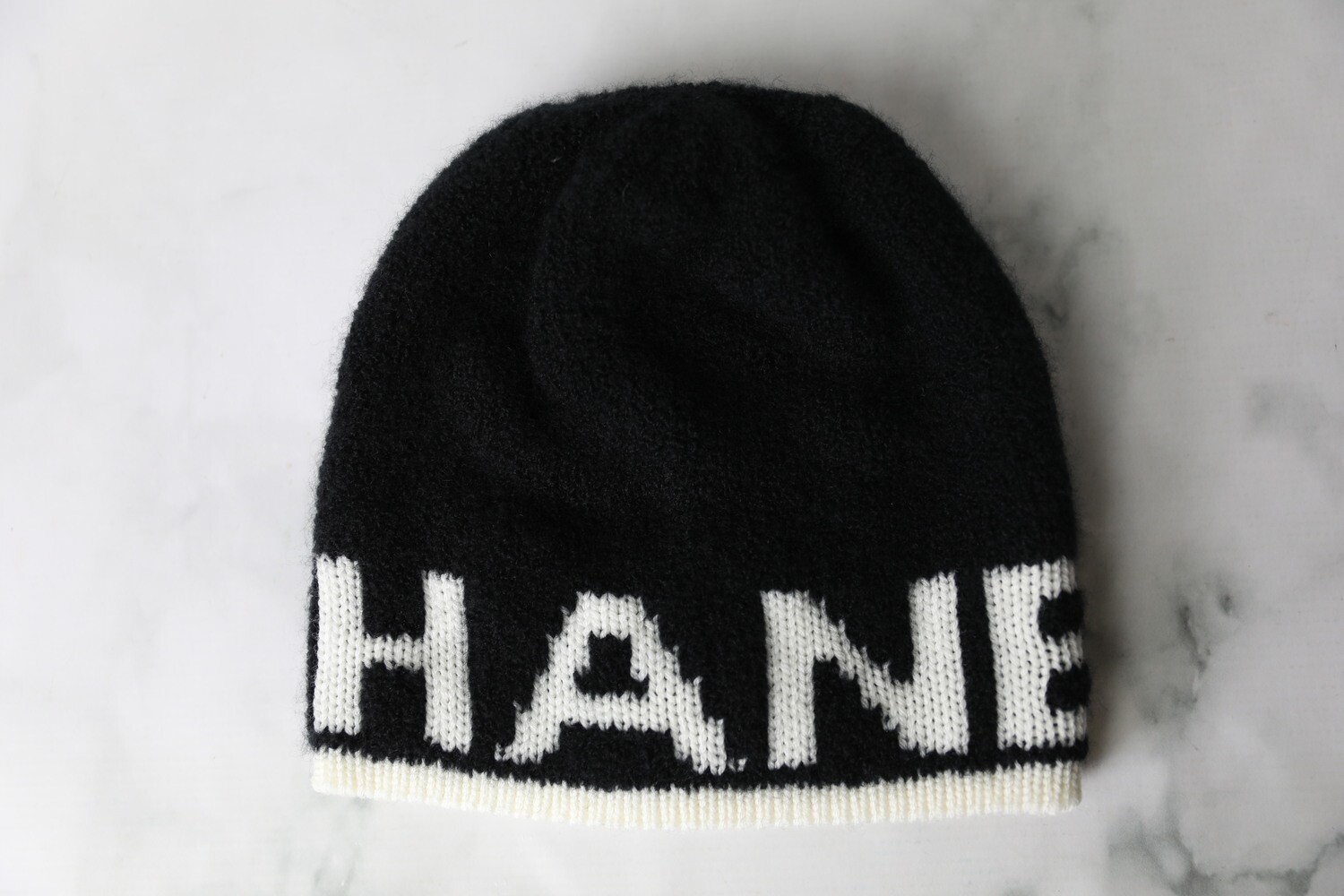 IGLIVE Chanel Cashmere Blend Beanie, Black and White, New with Box