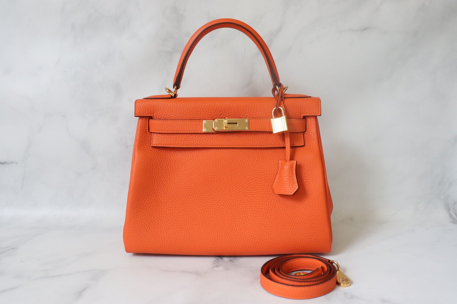Hermes Kelly 28, Feu Clemence Leather, Gold Hardware, As New in Box (Z Stamp 2021)
