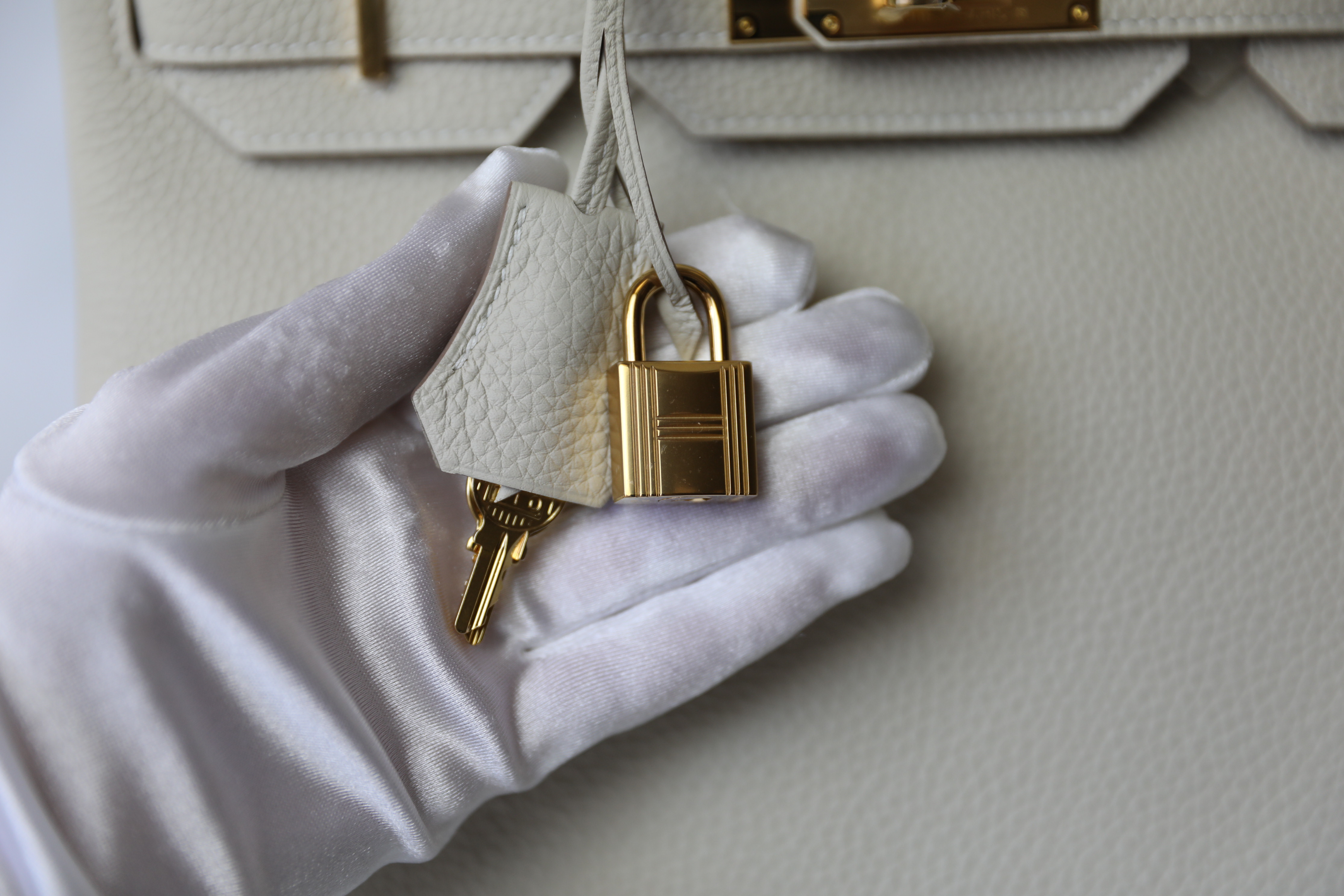 Hermes Birkin 30 Craie Togo Gold Hardware – Madison Avenue Couture