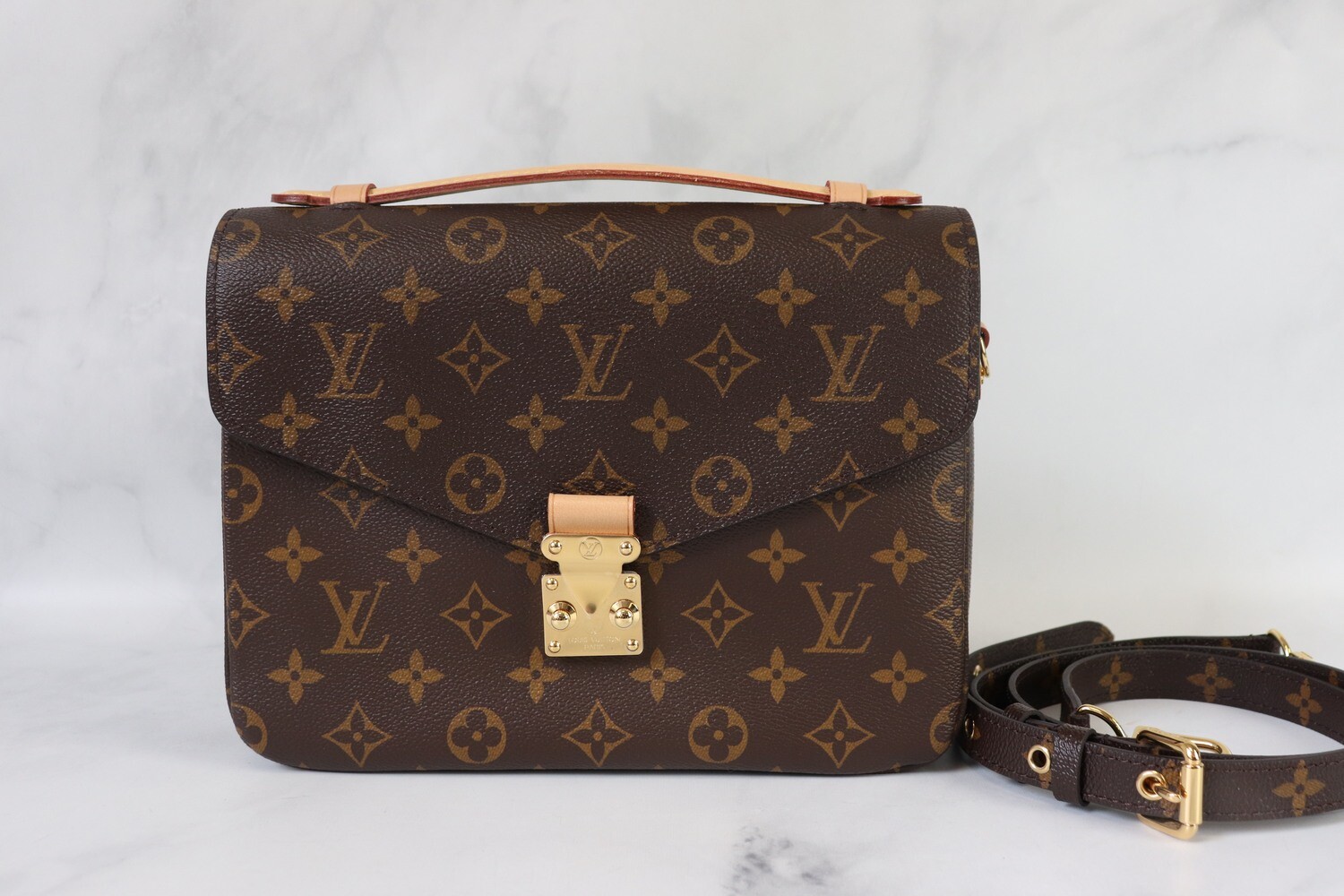 Louis Vuitton Metis Pochette Monogram, Preowned in Box (No Dustbag)