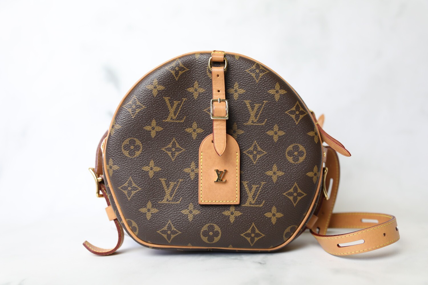 Louis Vuitton Boite Chapeau Souple, Monogram, Preowned in Dustbag WA001