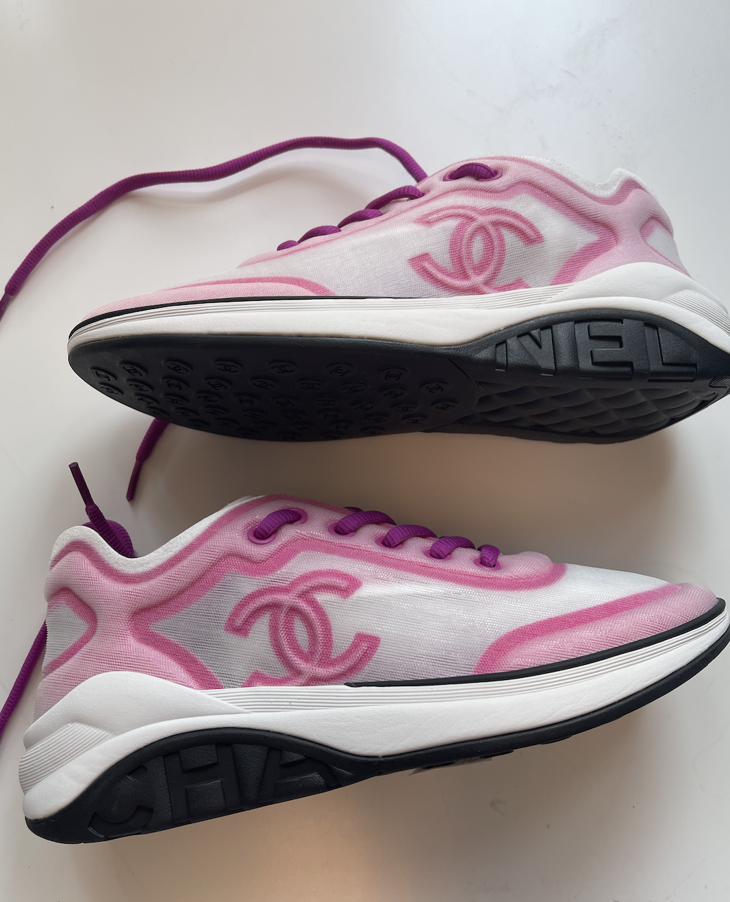 Chanel Shoes Sneakers 19P Pink/Mesh, New in Box MA001