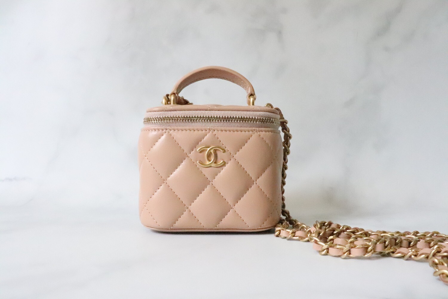 Chanel vanity case 2020 sale
