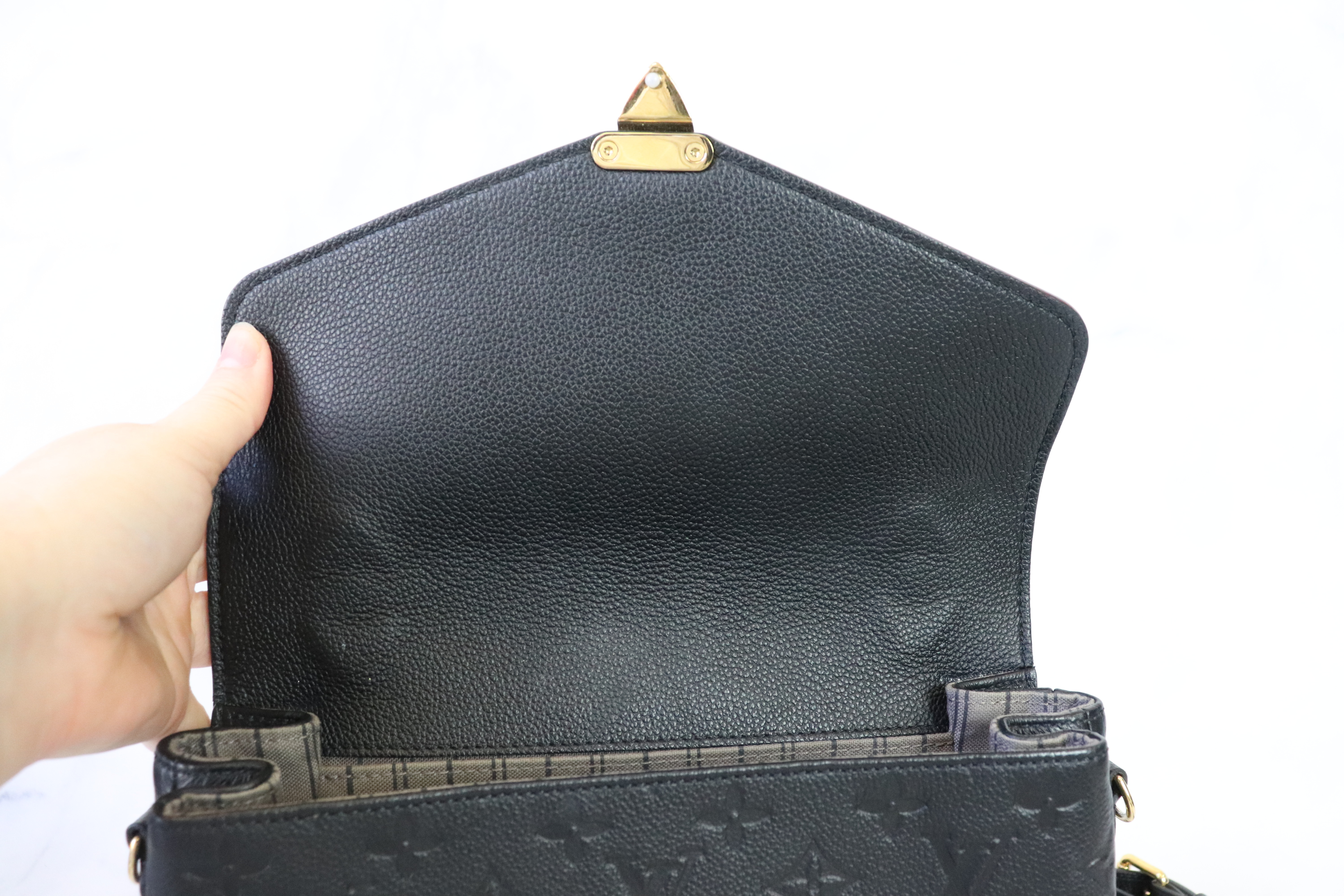 Louis Vuitton Pochette Métis Empreinte Leather 2019 Good condition