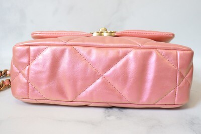 Chanel 19 Iridescent Pink Leather, Like New in Box, MA001