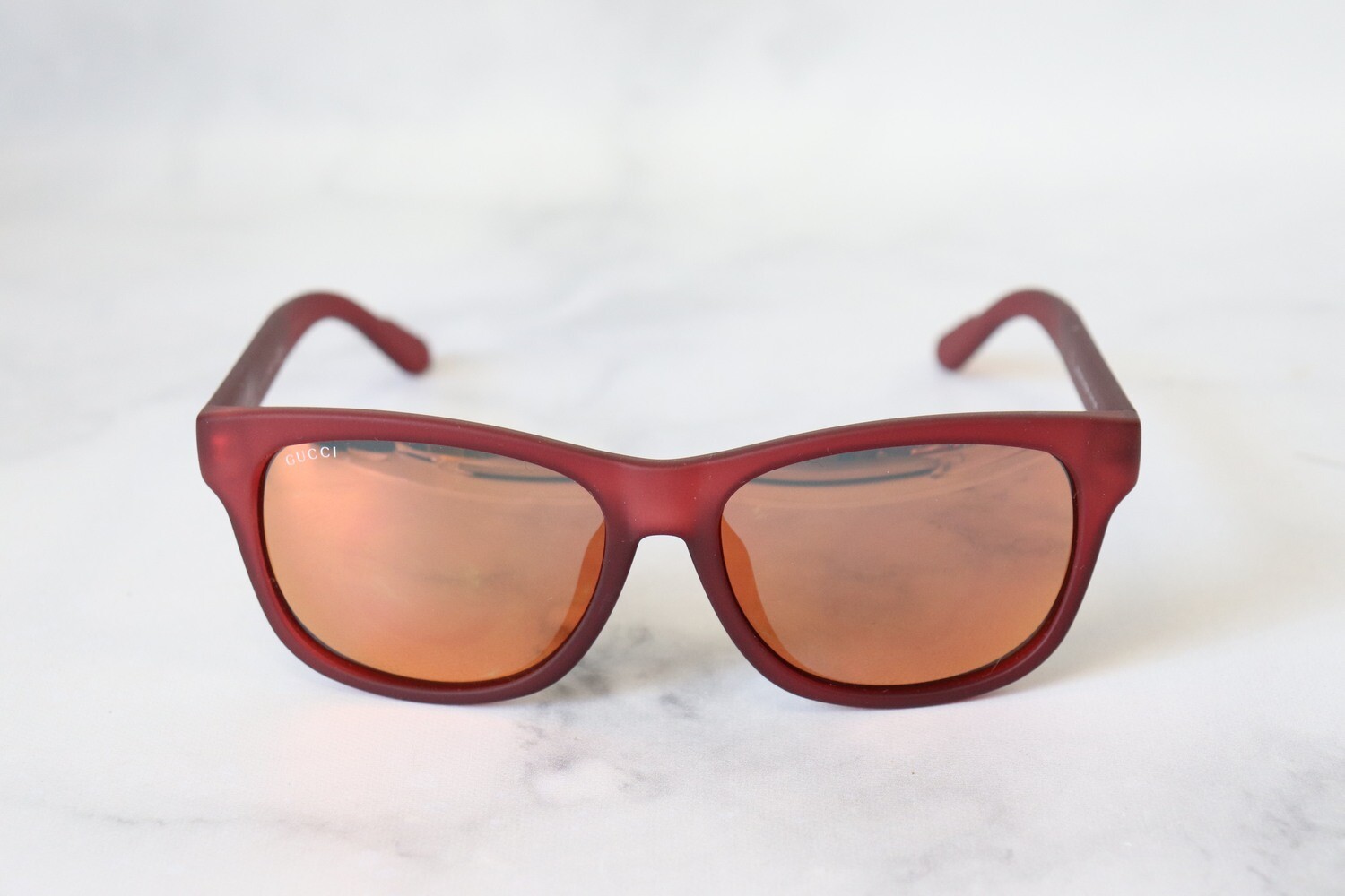 Pre-owned Sunglasses In Red