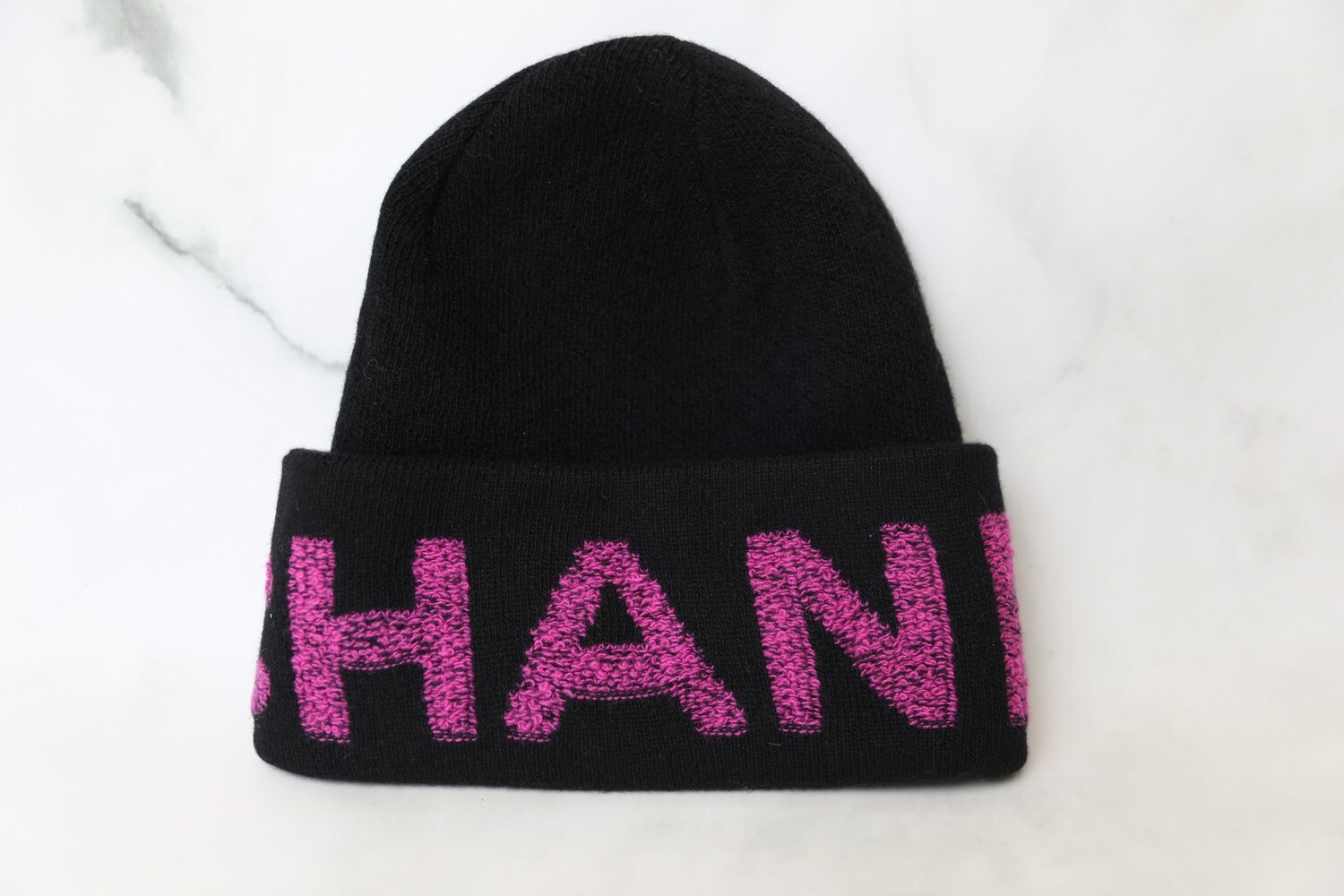 Chanel Beanie Hat, Black with Pink, New WA001