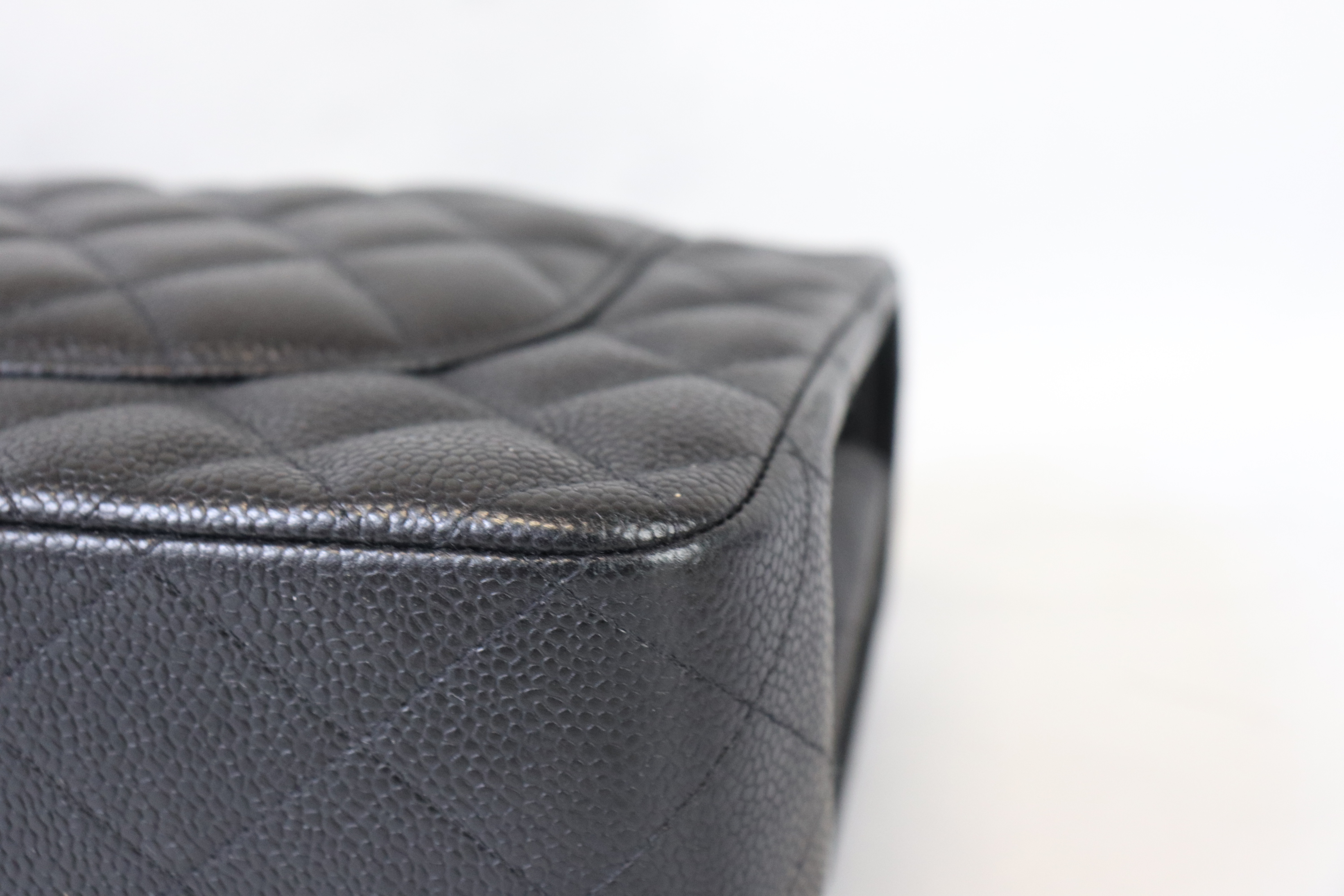 * BOSTON Chanel Classic Jumbo Double Flap Black Caviar Leather, Gold  Hardware, Preowned In Box MA001