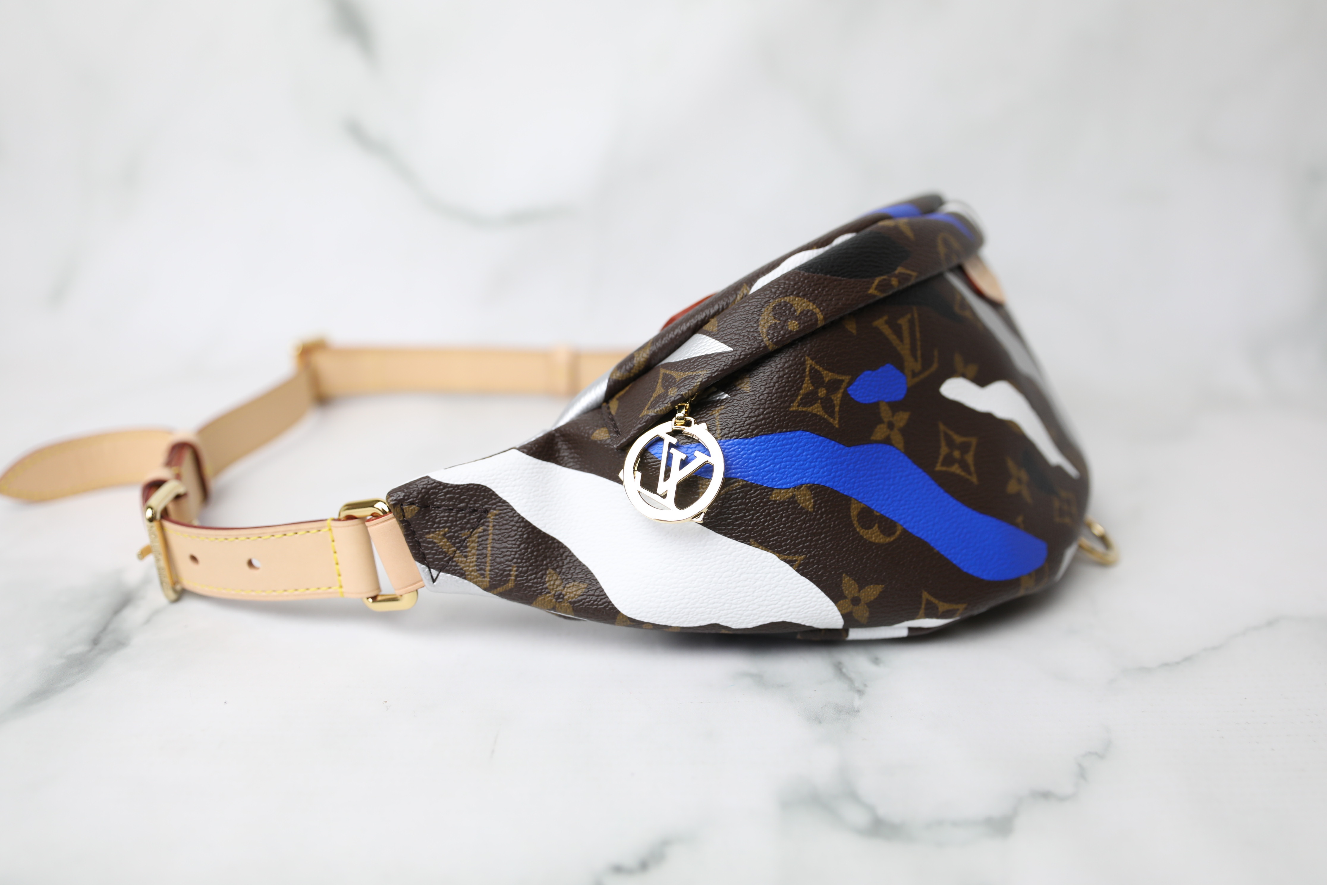 Louis Vuitton League of Legends BumBag, New in Dustbag WA001