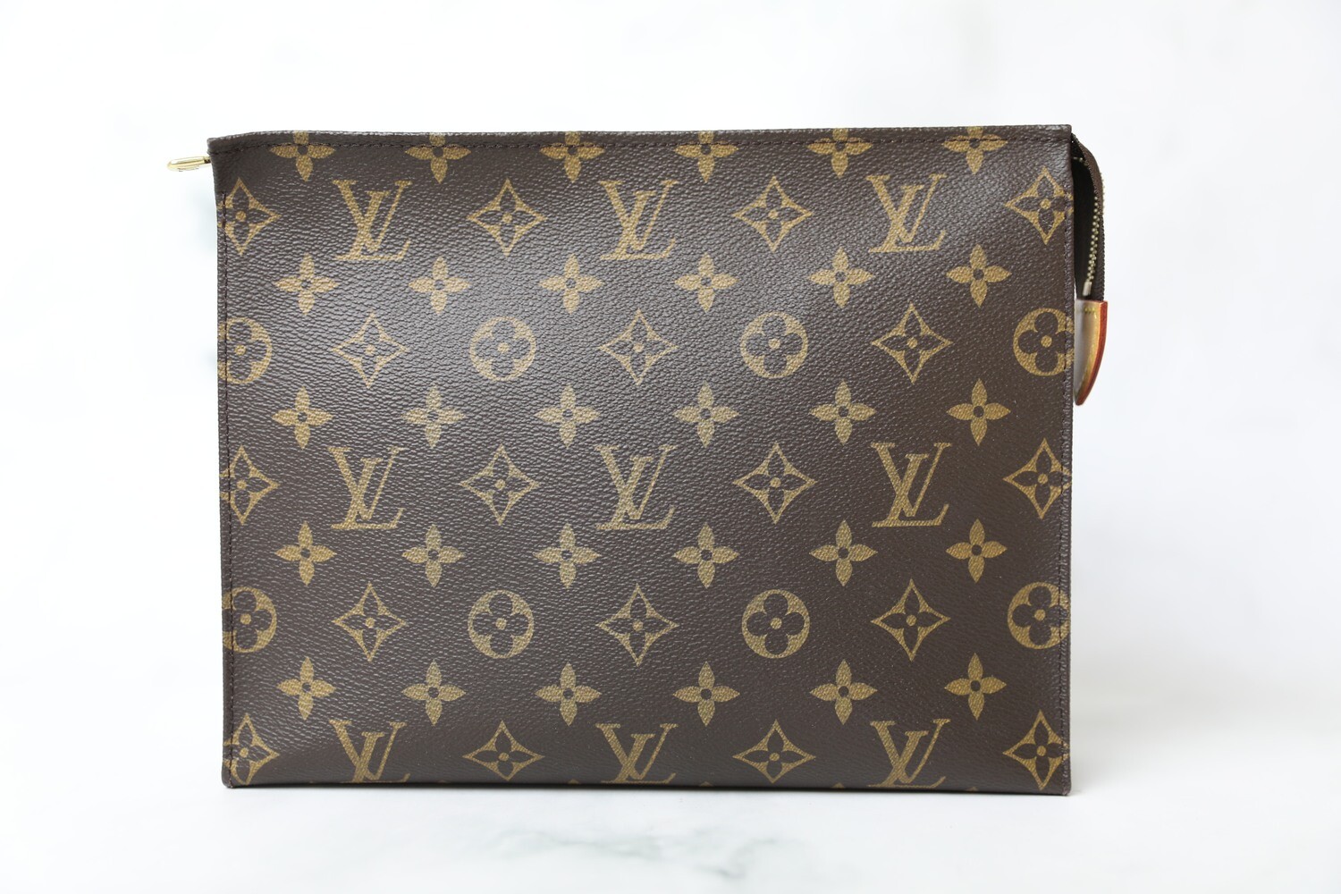 Louis Vuitton Toiletry 26, Monogram, Preowned in Dustbag