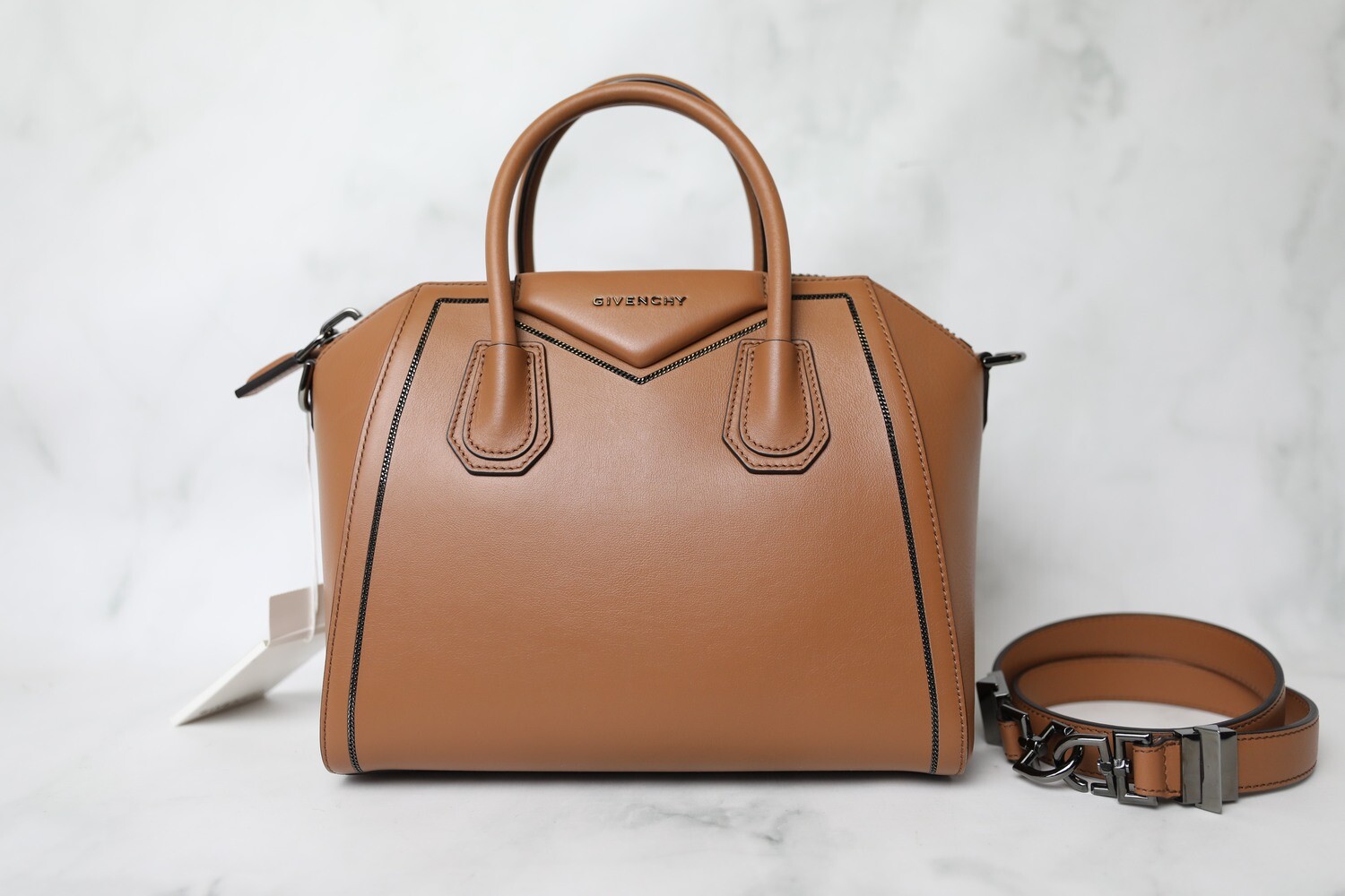 Givenchy Antigona Small, Caramel Tan, New in Dustbag WA001
