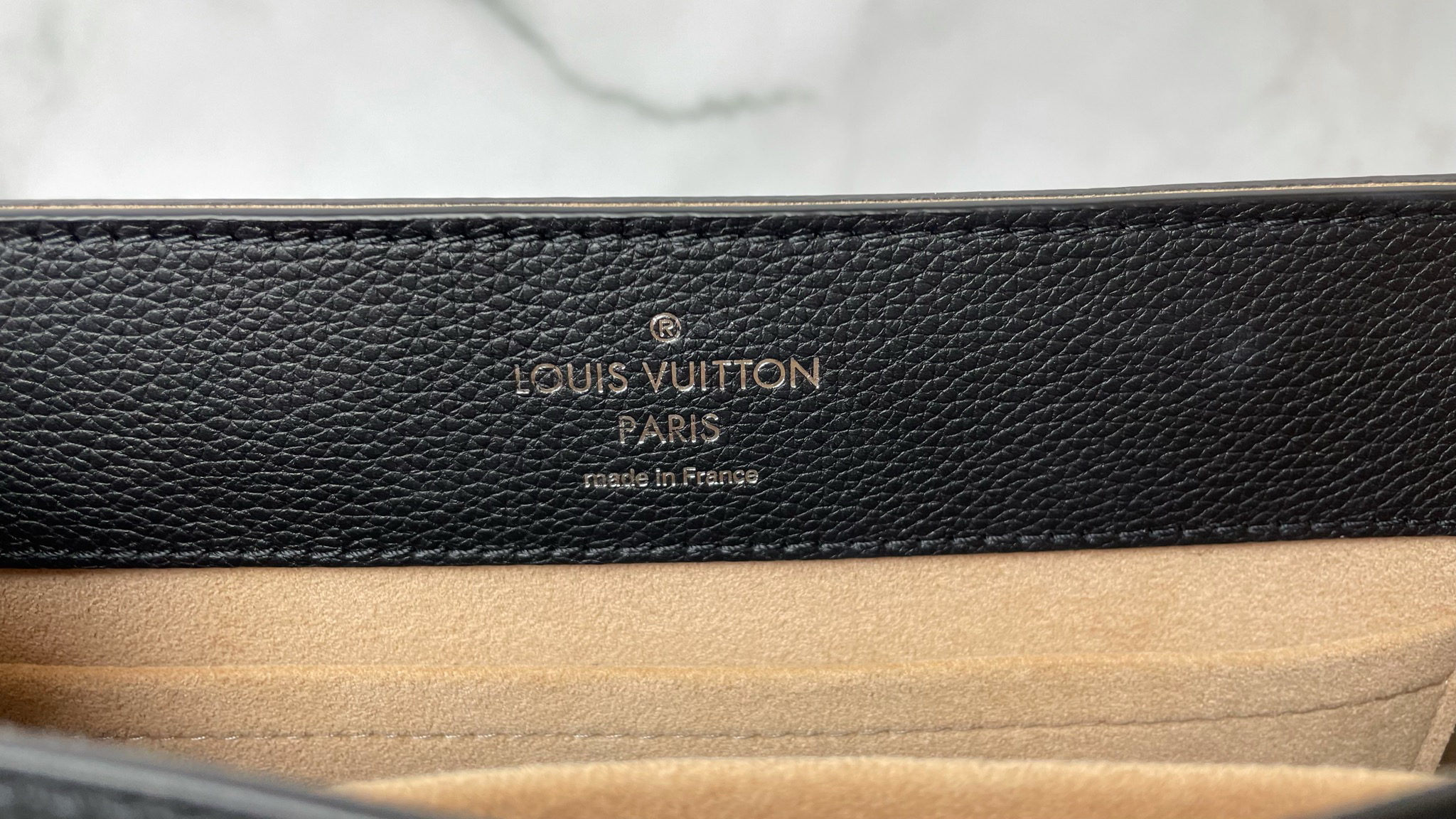 Shop Louis Vuitton LOCKME Lockme ever bb (M53937, M20797) by Chaos3