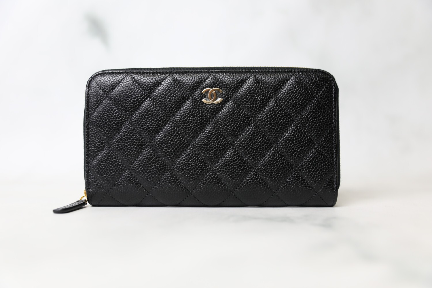 Chanel Long Zip Wallet, Black Caviar with Gold Hardware, Preowned in Dustbag WA001