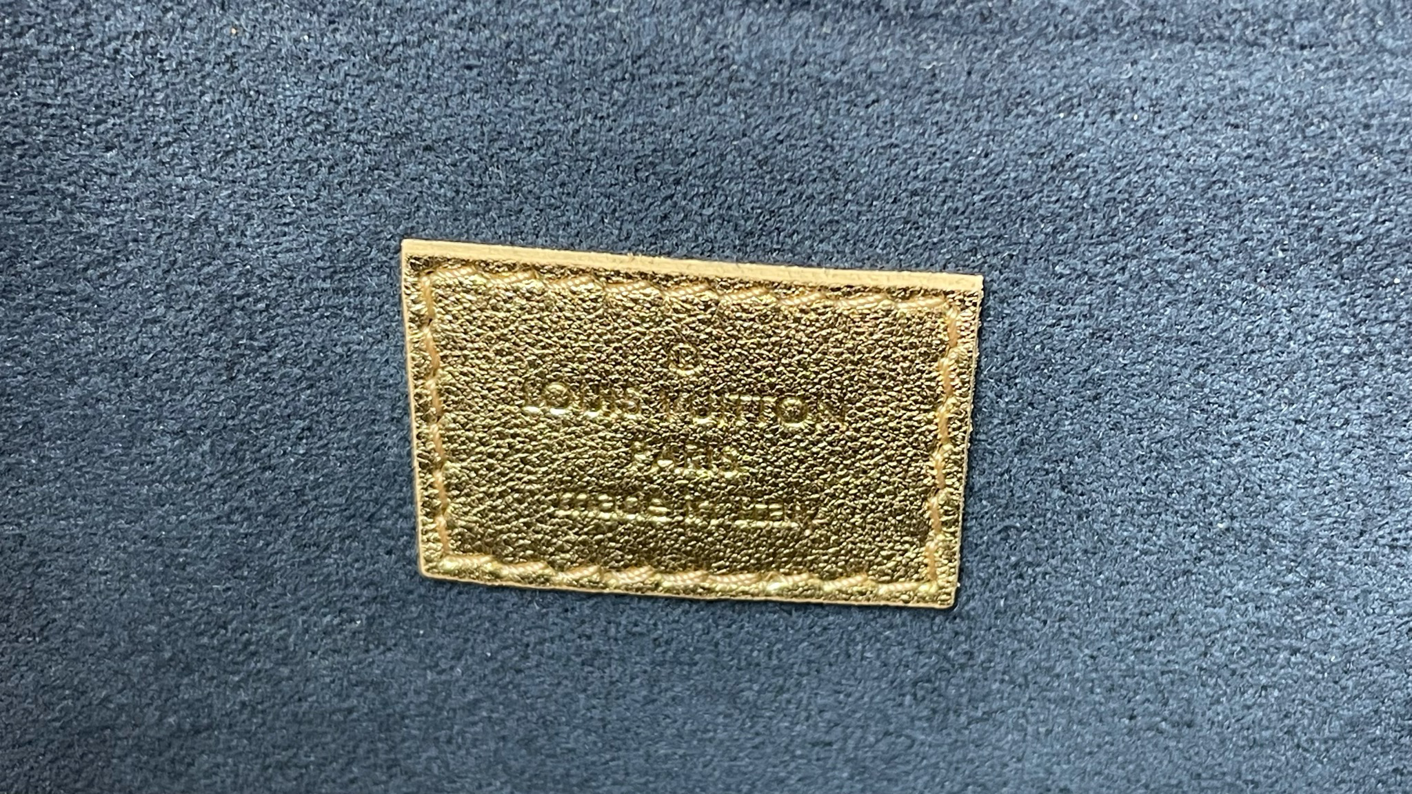 Louis Vuitton Coussin strap Golden ref.798790 - Joli Closet