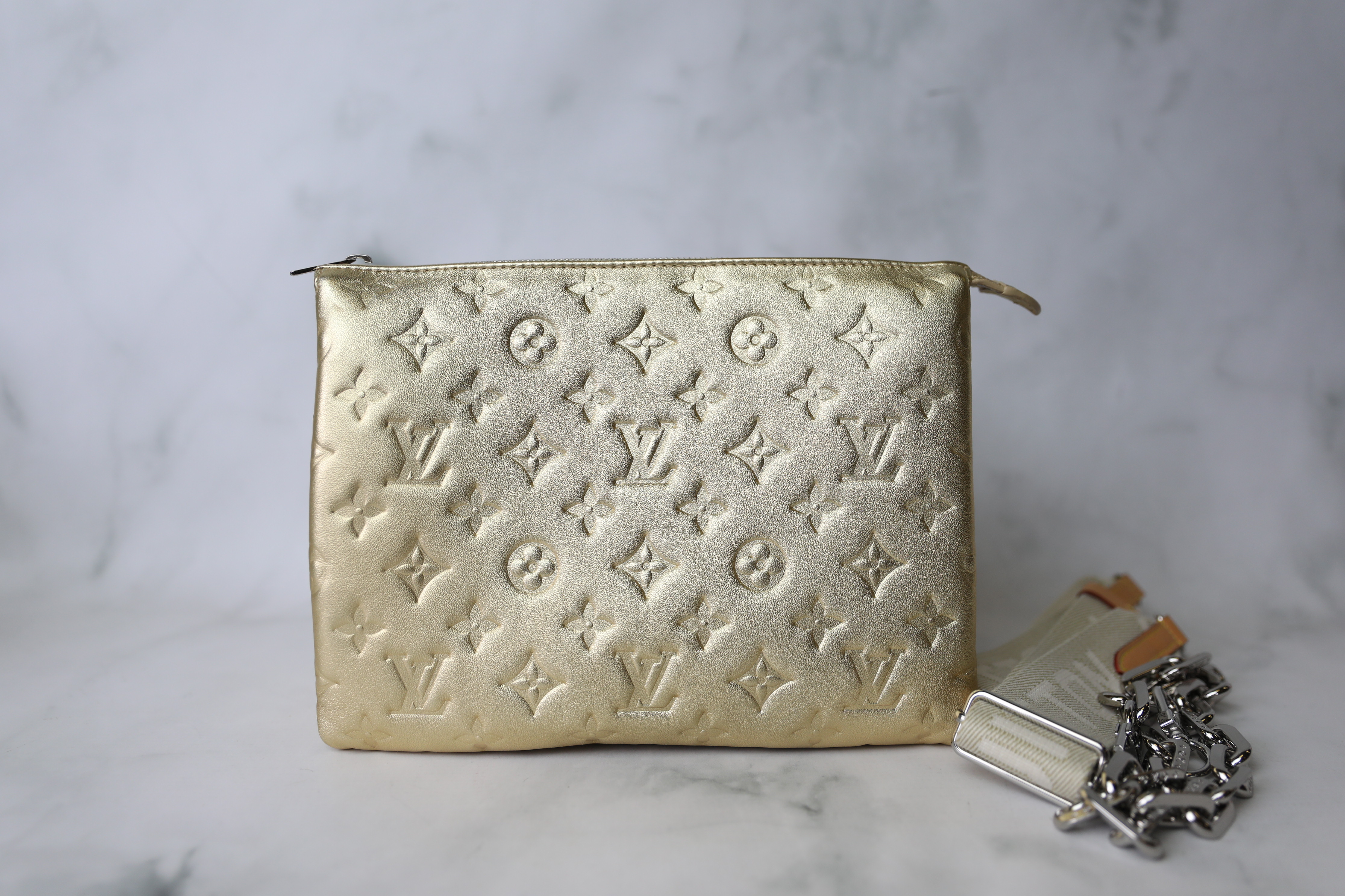 Louis Vuitton Pochette Coussin, Cream Leather with Gold Hardware, New in  Box CMA001 - Julia Rose Boston