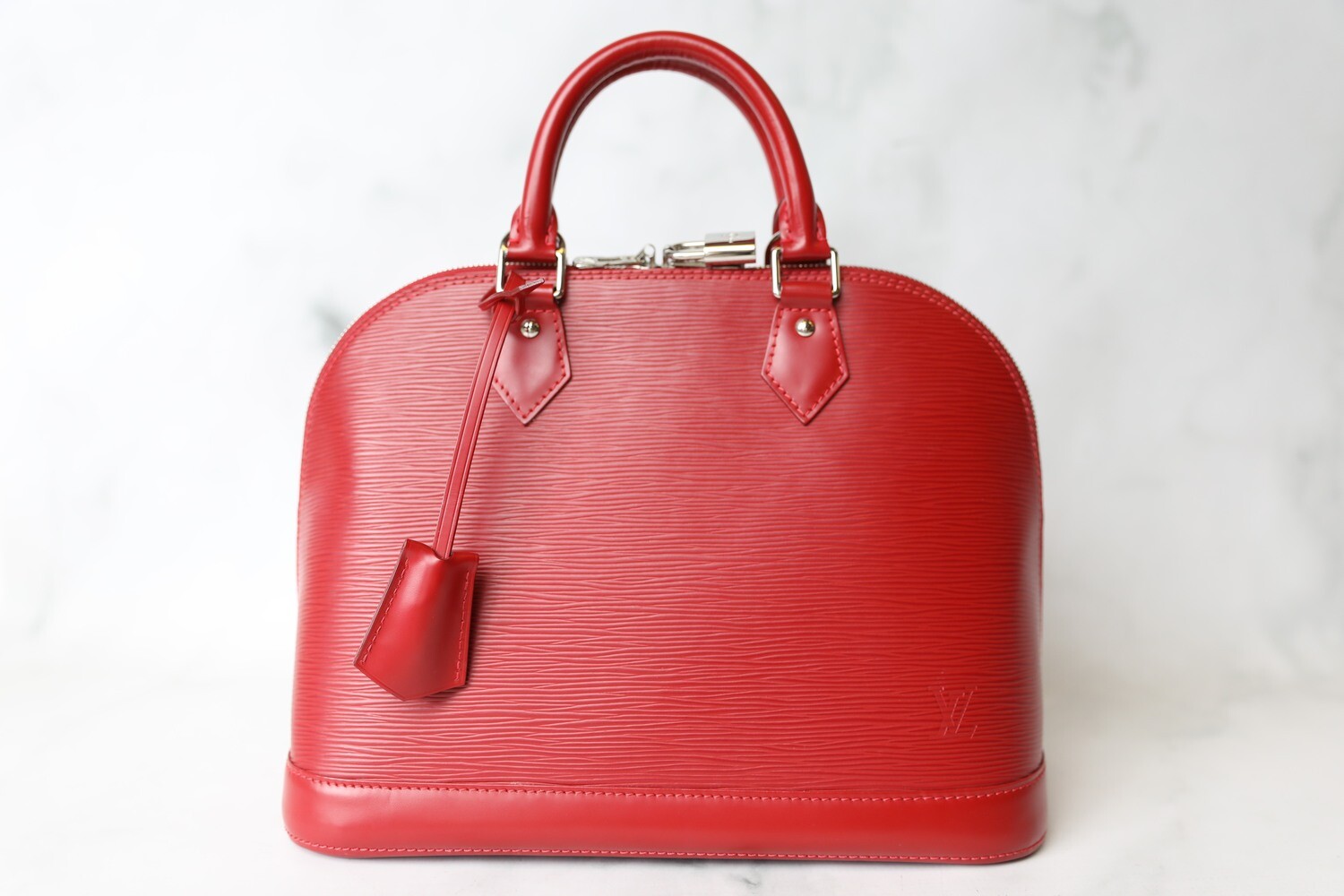 Louis Vuitton Alma PM, Red Epi Leather, Preowned in Dustbag WA001