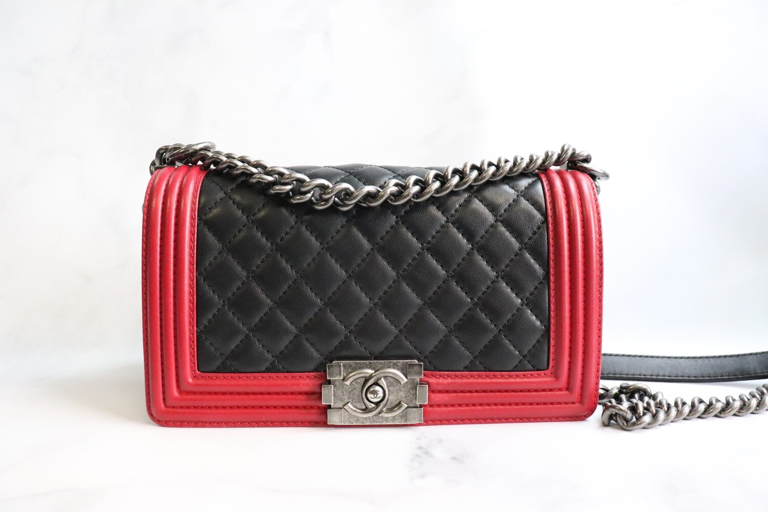 red and black chanel purse box