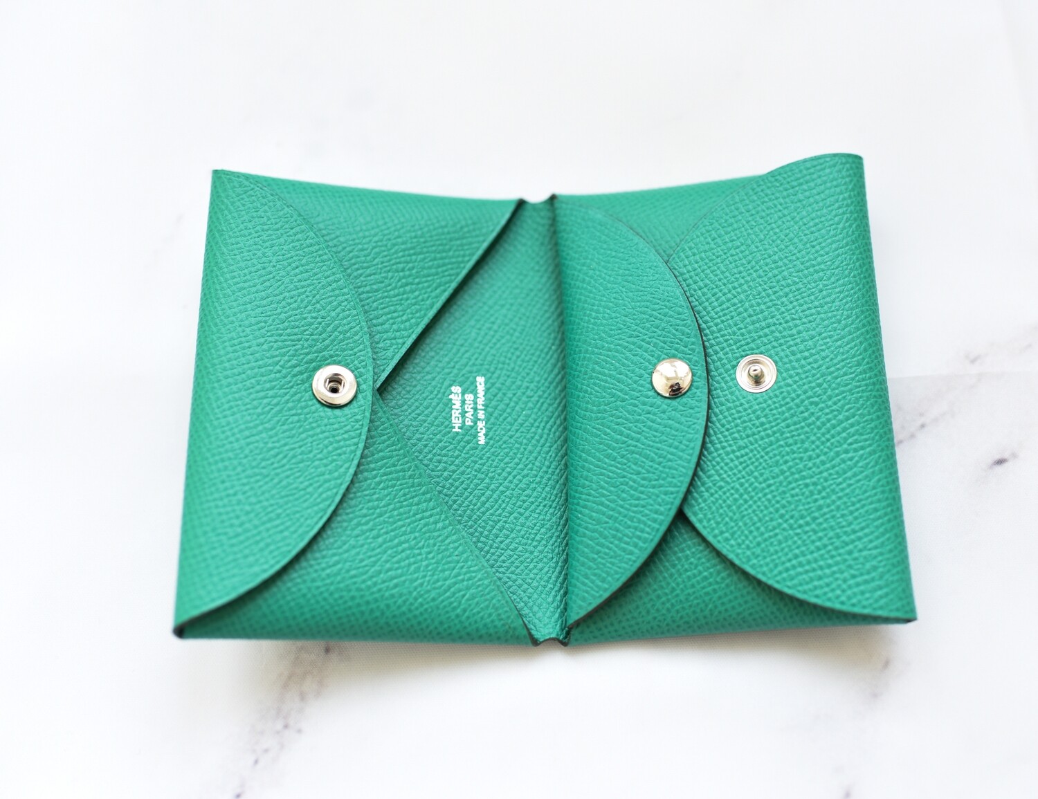 Hermès NEW HERMES CALVI CARD HOLDER GREEN MYSORE GOAT LEATHER + CARD HOLDER  BOX Goatskin ref.418619 - Joli Closet