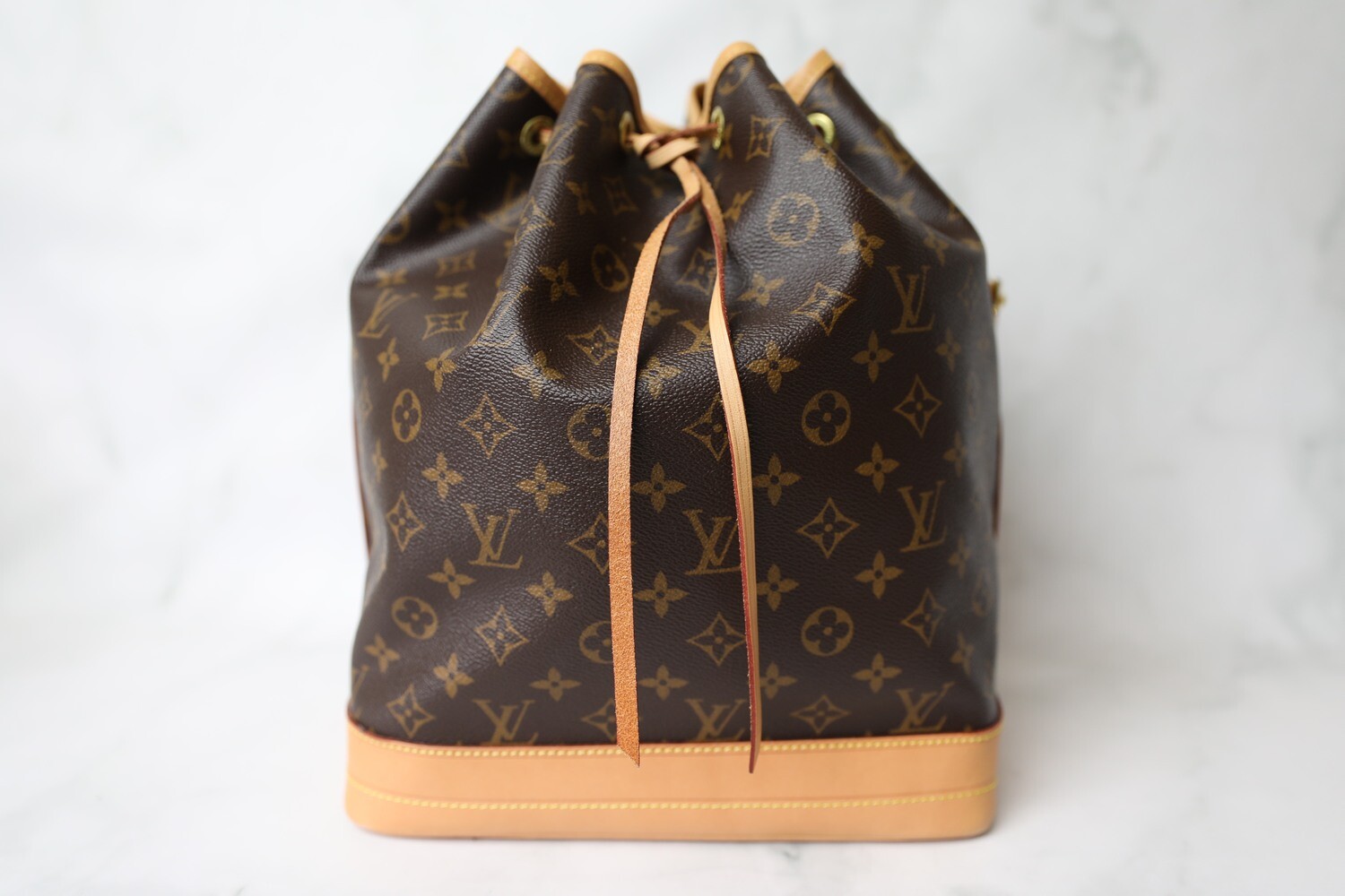 Louis Vuitton Noe, Monogram, Preowned in Dustbag WA001