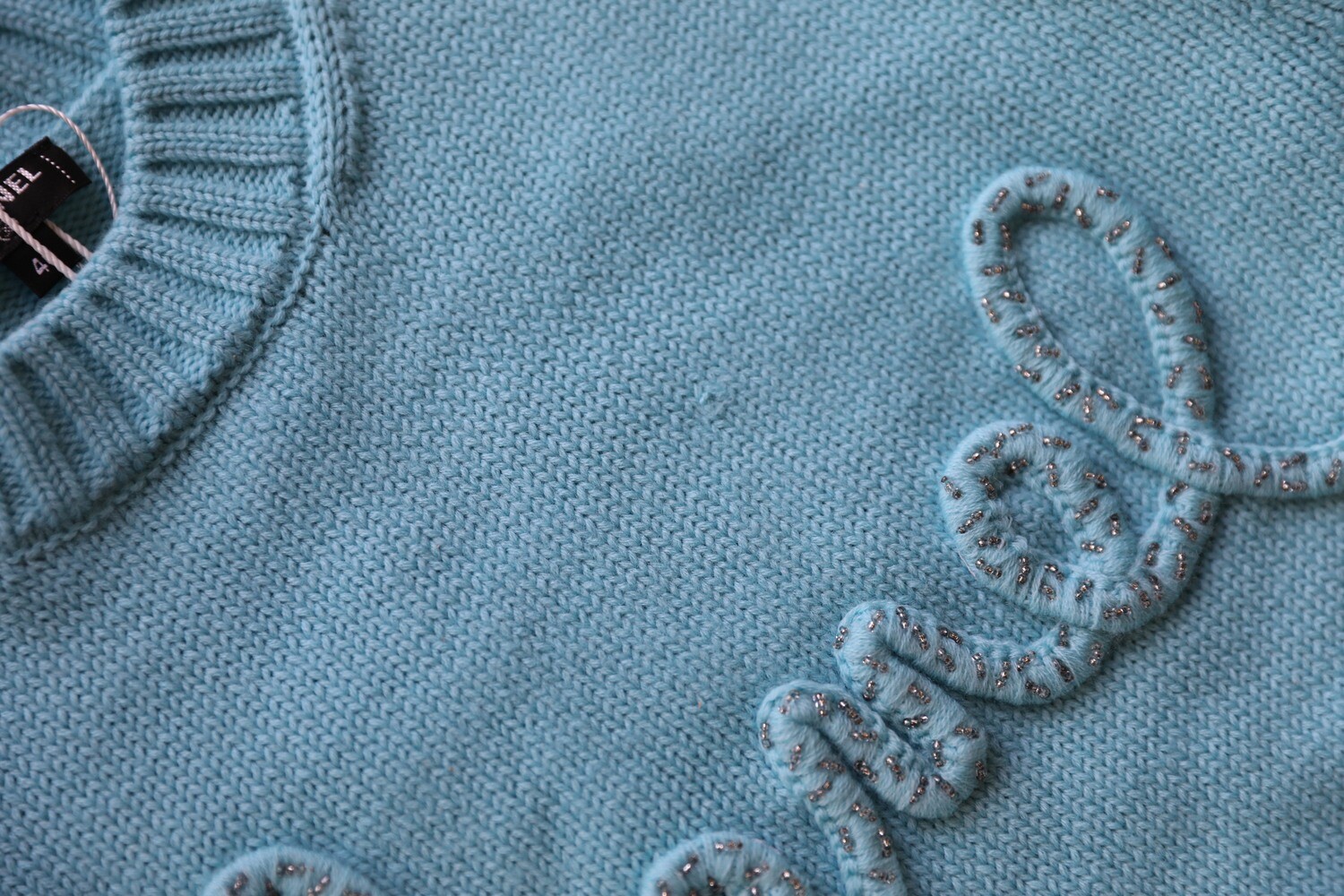 Chanel Cashmere Sweater Blue Cashmere Size 40 New with Tags MA001