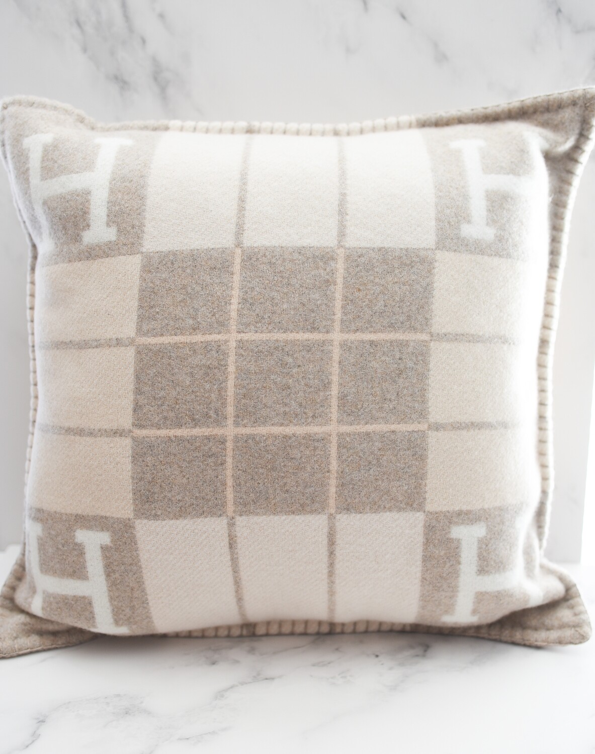 Hermes Pillow, Wool Cashmere Avalon III Pillow Coco Camomille, New in Dustbag GA001