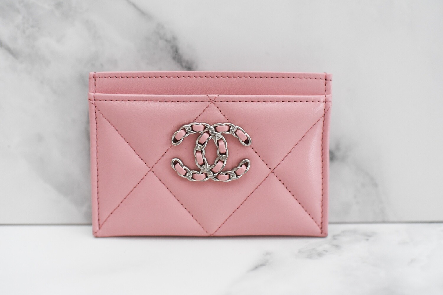 Chanel SLG O Case Medium, Pink Lambskin Leather, Rainbow Hardware, New in  Dustbag MA001 - Julia Rose Boston