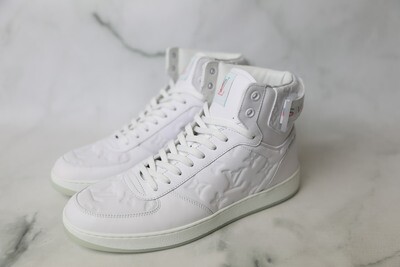 Louis Vuitton Rivoli High Top Sneaker, White, Size 6 Mens  display picture 1