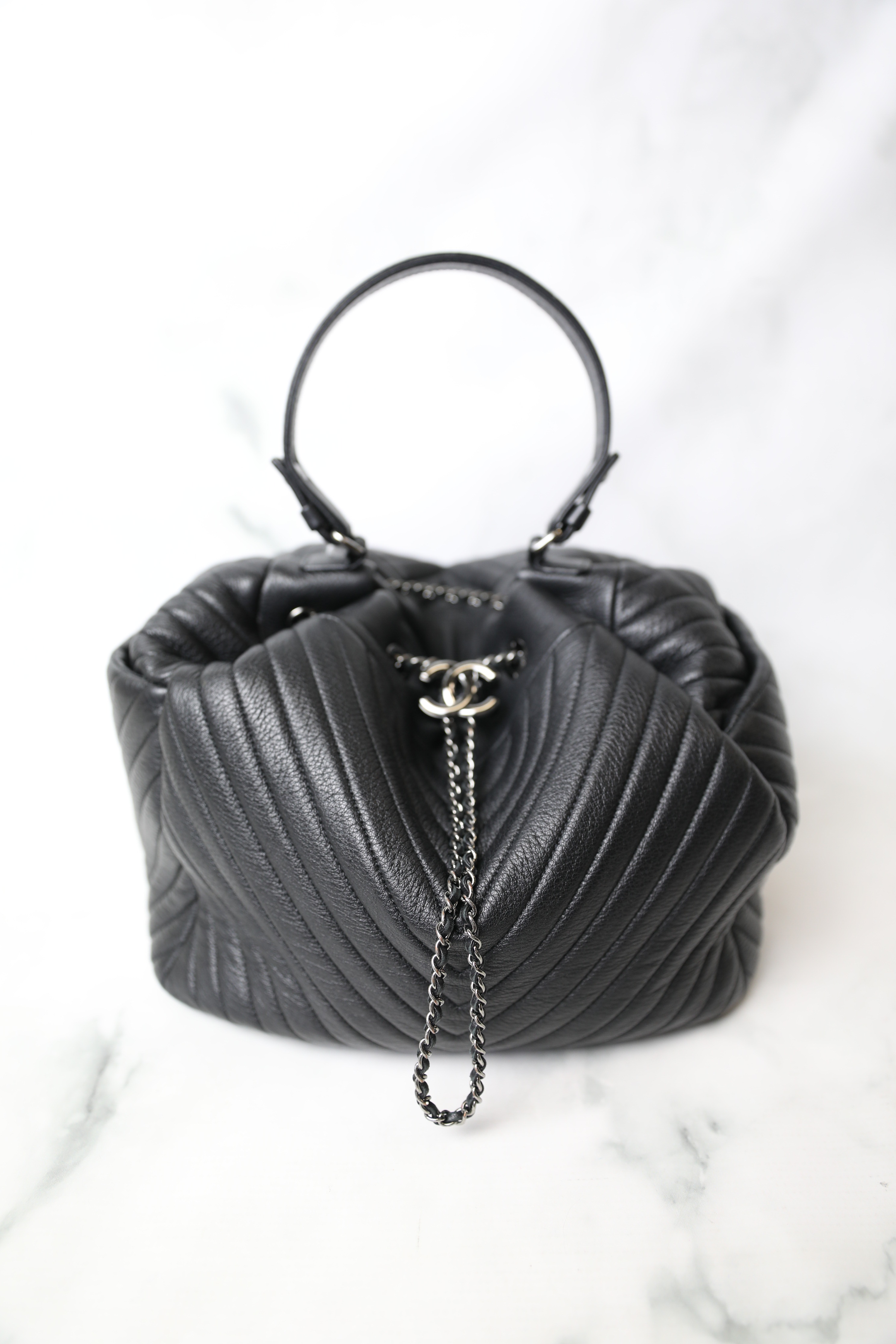 Chanel Chevron Drawstring Bucket Bag - Black Bucket Bags, Handbags -  CHA965401