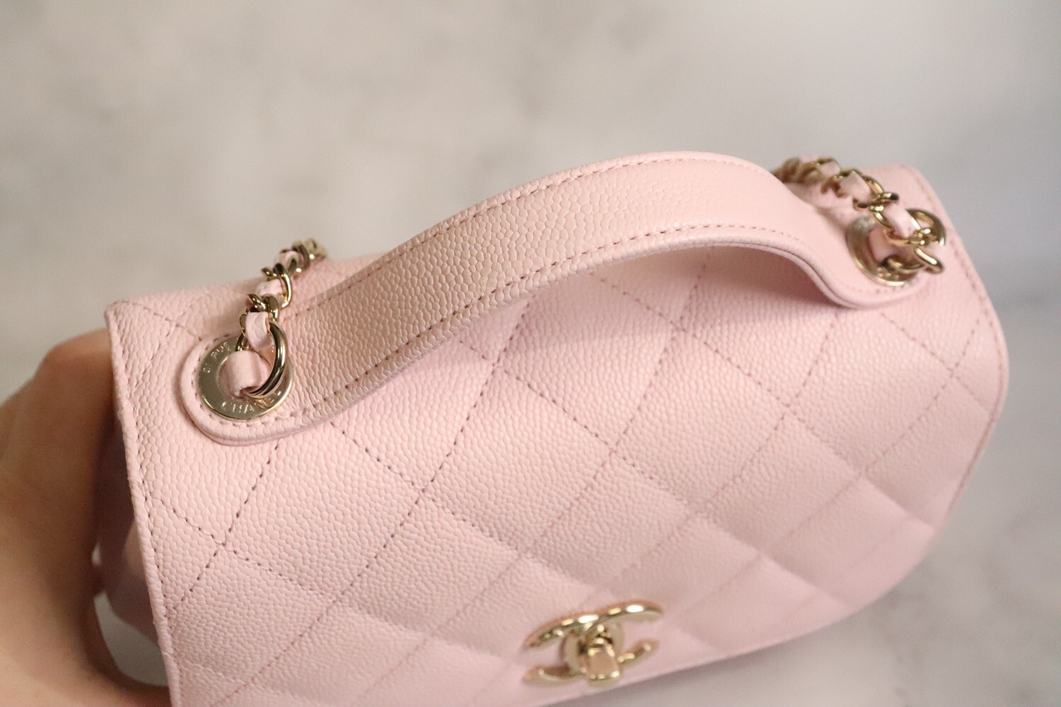 Chanel Business Affinity Small 22P Pink Light Gold Hardware Like New in Dustbag