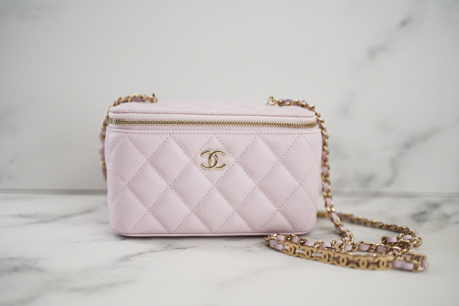 Chanel Vanity on Chain (CC Chain), Pink Caviar with Gold Hardware, New in  Box GA001