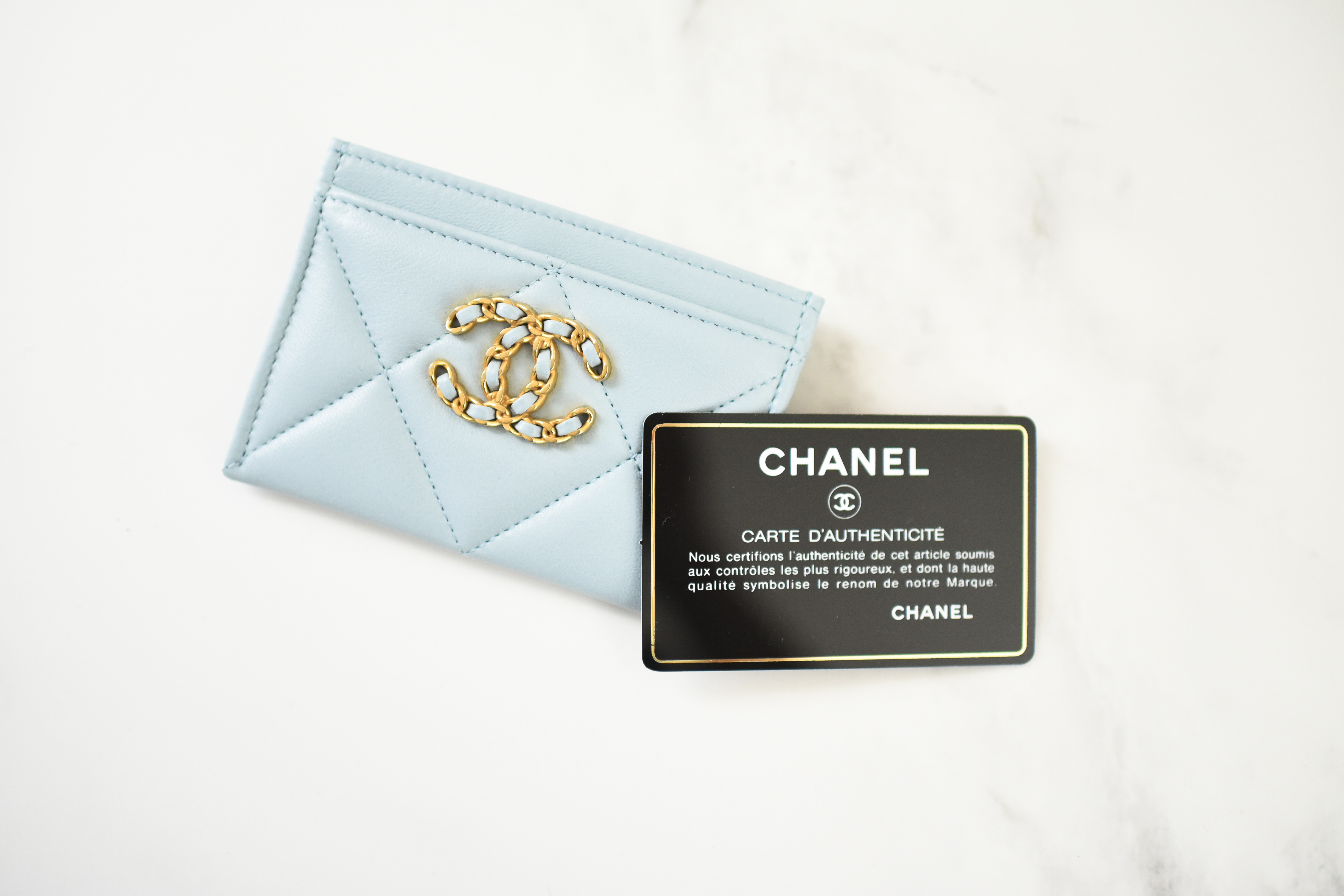 Chanel 19 SLG Flat Cardholder, Pink Lambskin Leather, Gold Hardware, New in  Box GA001 - Julia Rose Boston