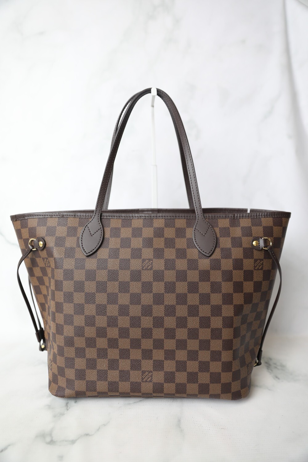 Louis vuitton neverfull bag pink lining hotsell