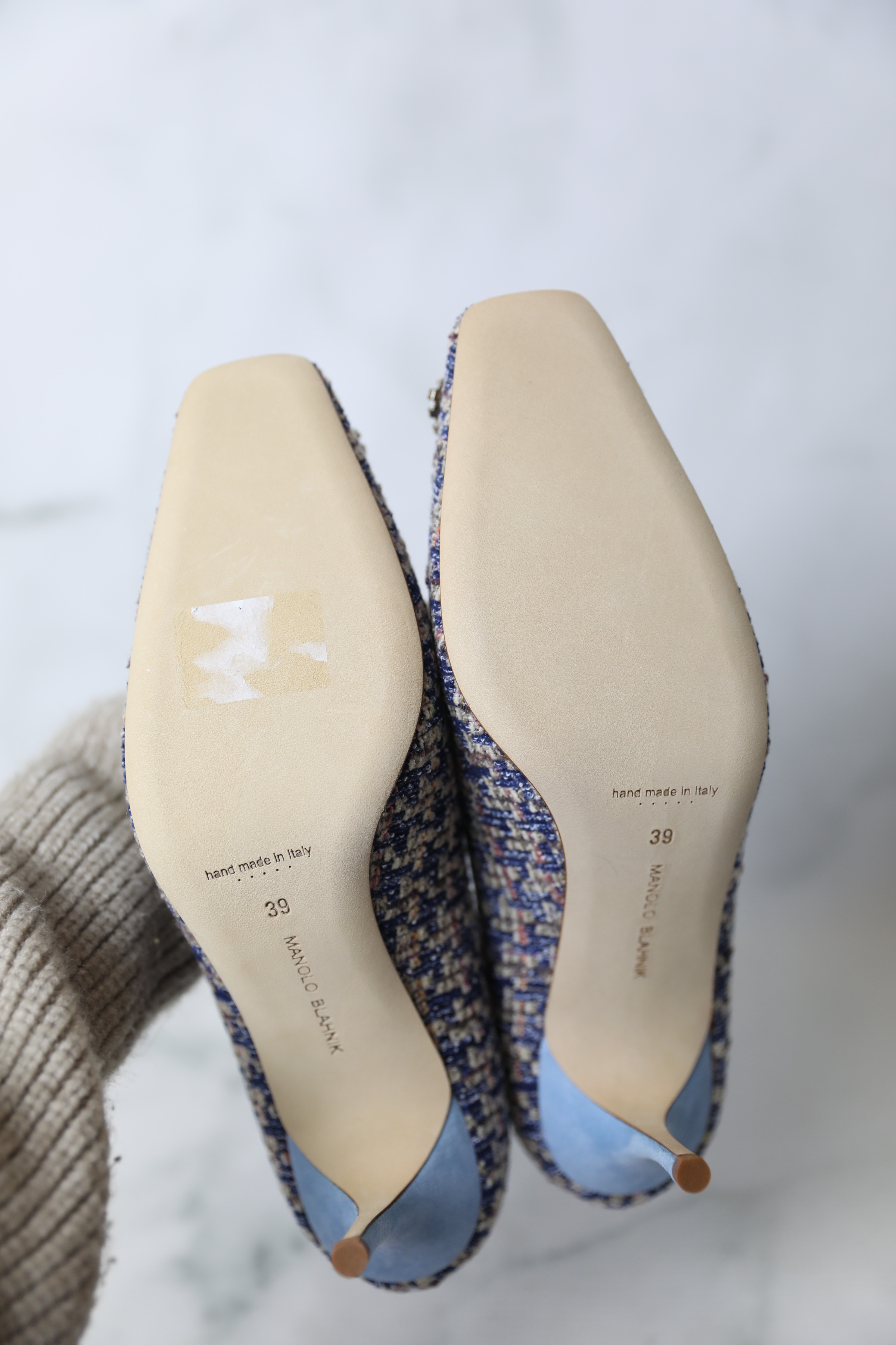 Manolo Blahnik Shoes Blue Classic Vazza 