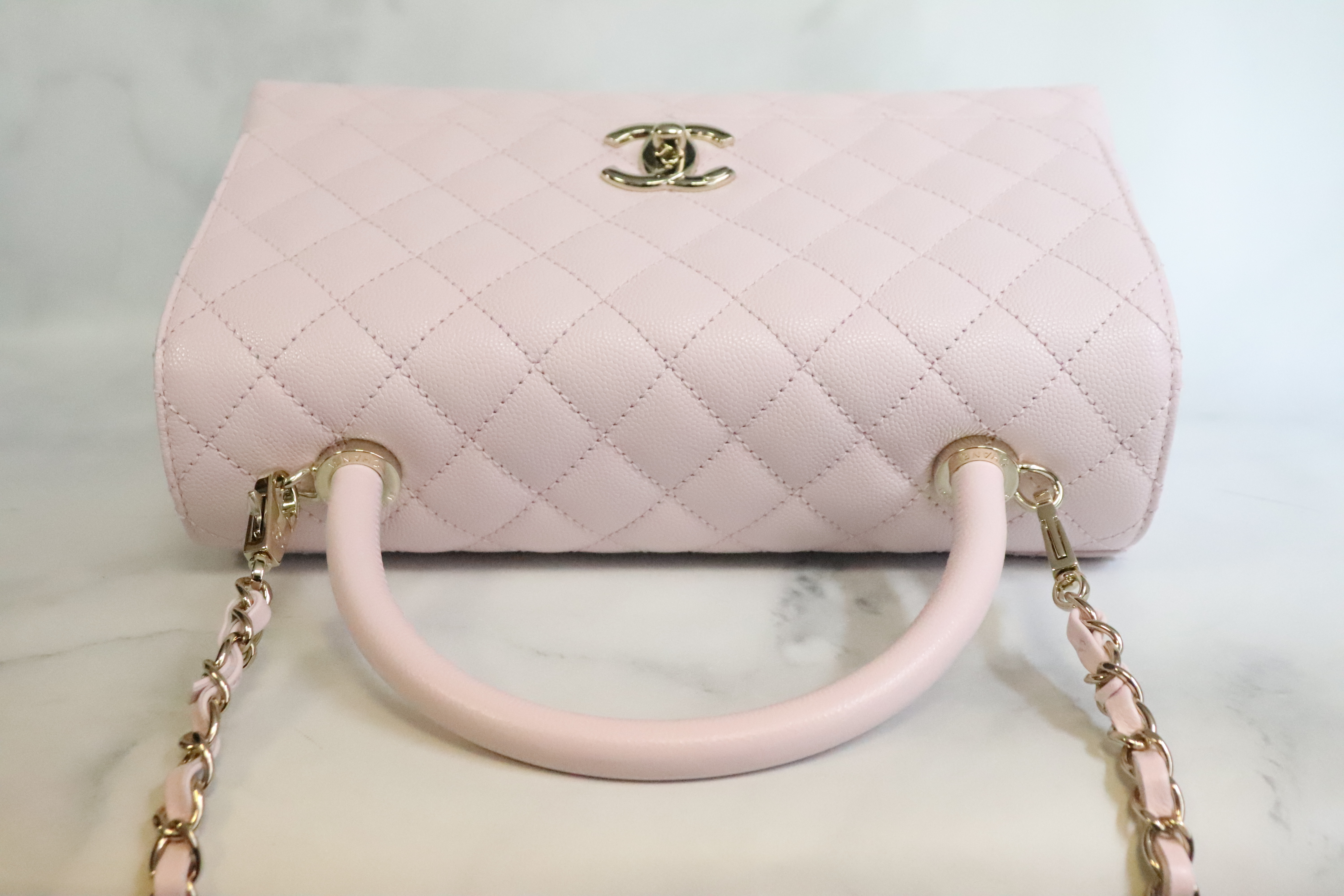Chanel Coco Handle Medium, 22C Pink Caviar Leather, Light Gold Hardware,  New in Box